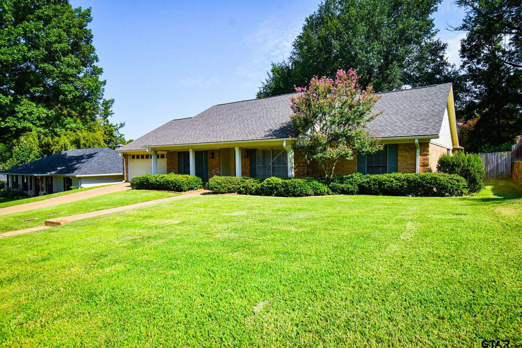 713 Meadow Creek