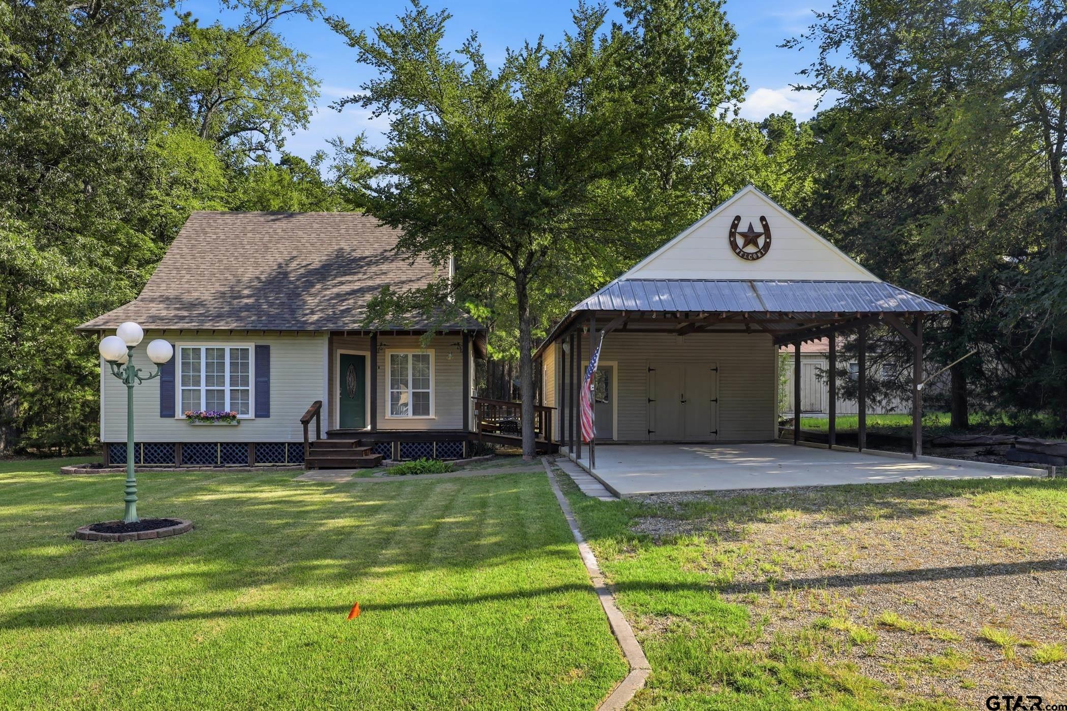 91 Private Rd 52602