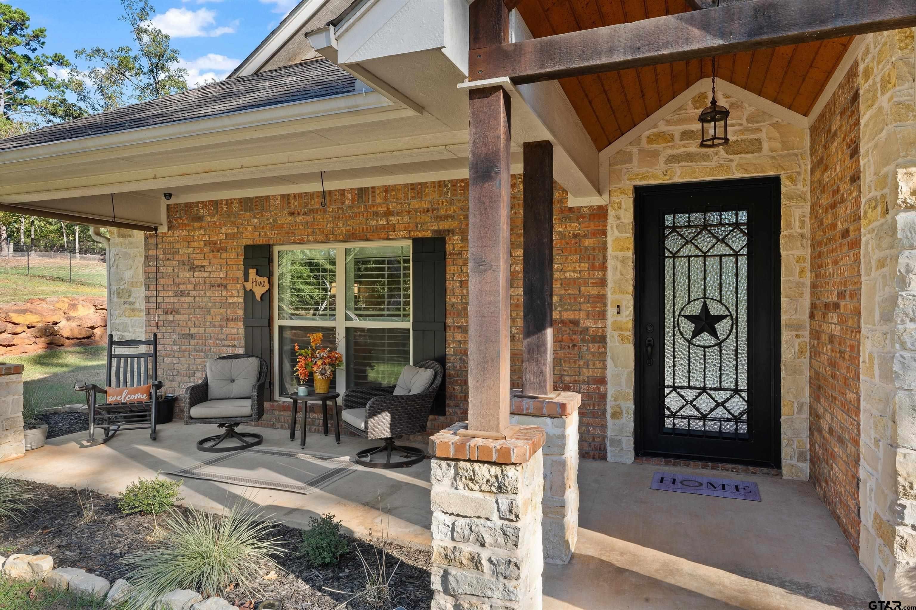 421 Shadowood Dr