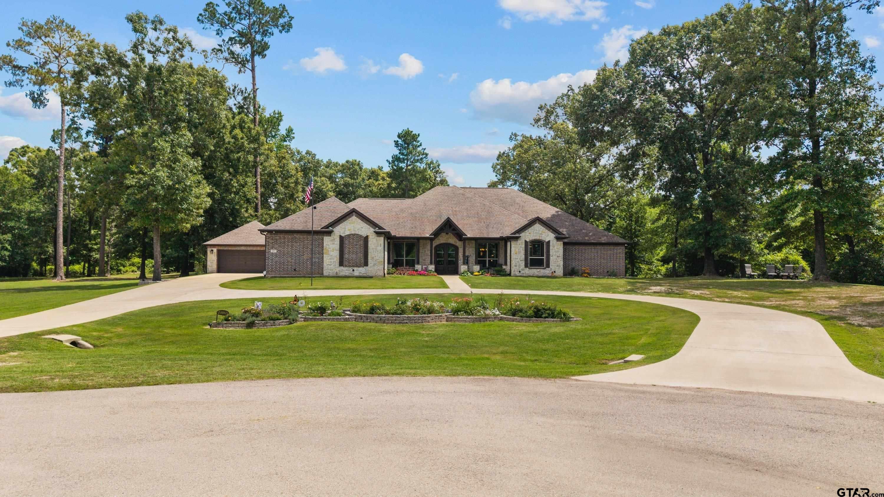 22571 Lake Jackson Drive
