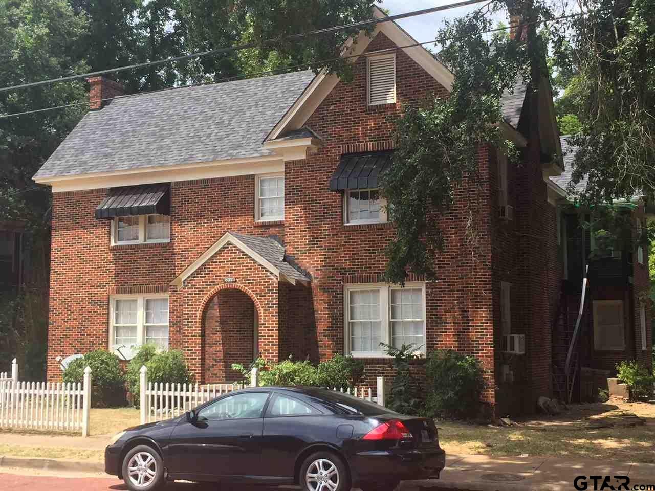 621 W Houston Apt 1