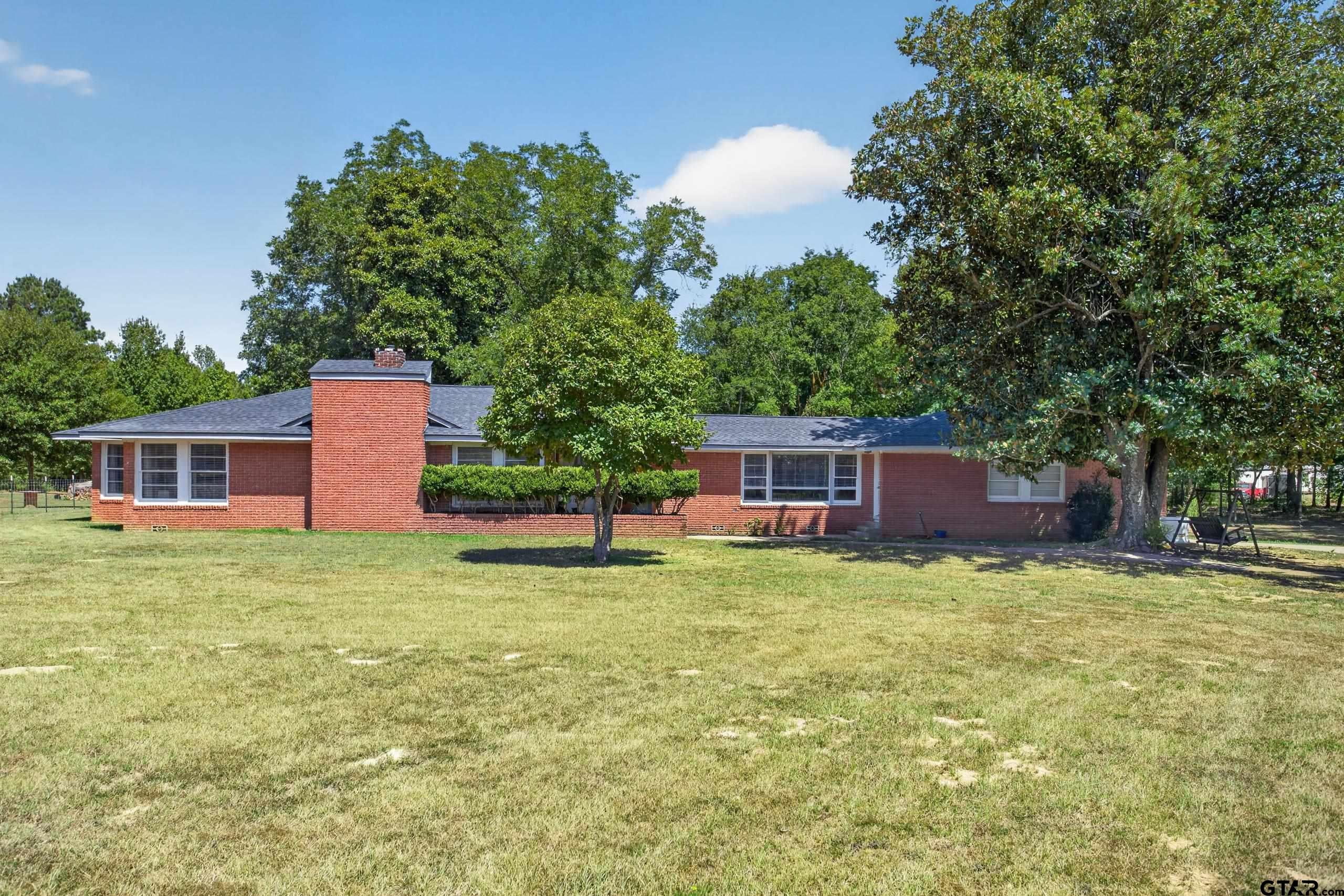 1566 W State Highway 7