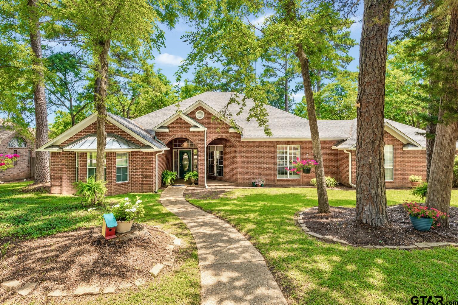 1388 Santa Fe Trail