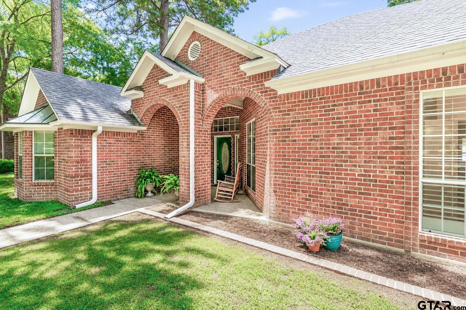 1388 Santa Fe Trail