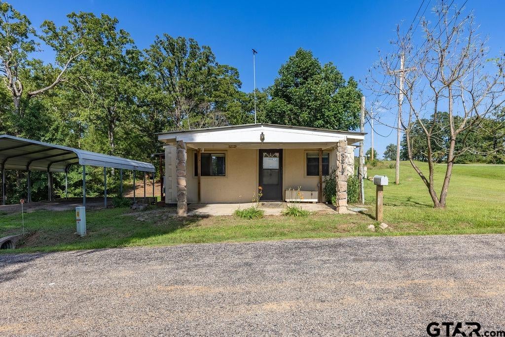 102 Sandy Main Rd.