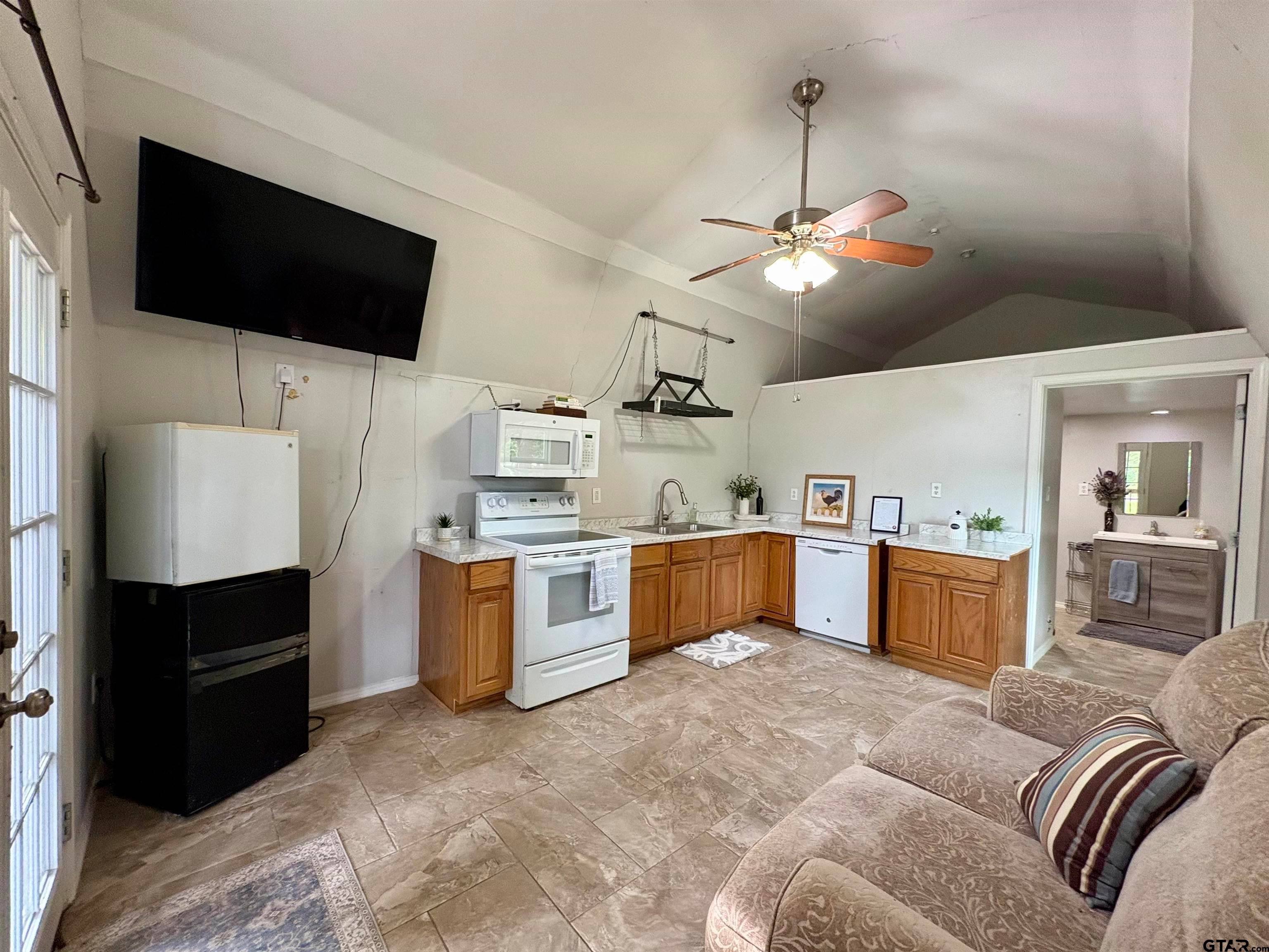 140 Young Cir