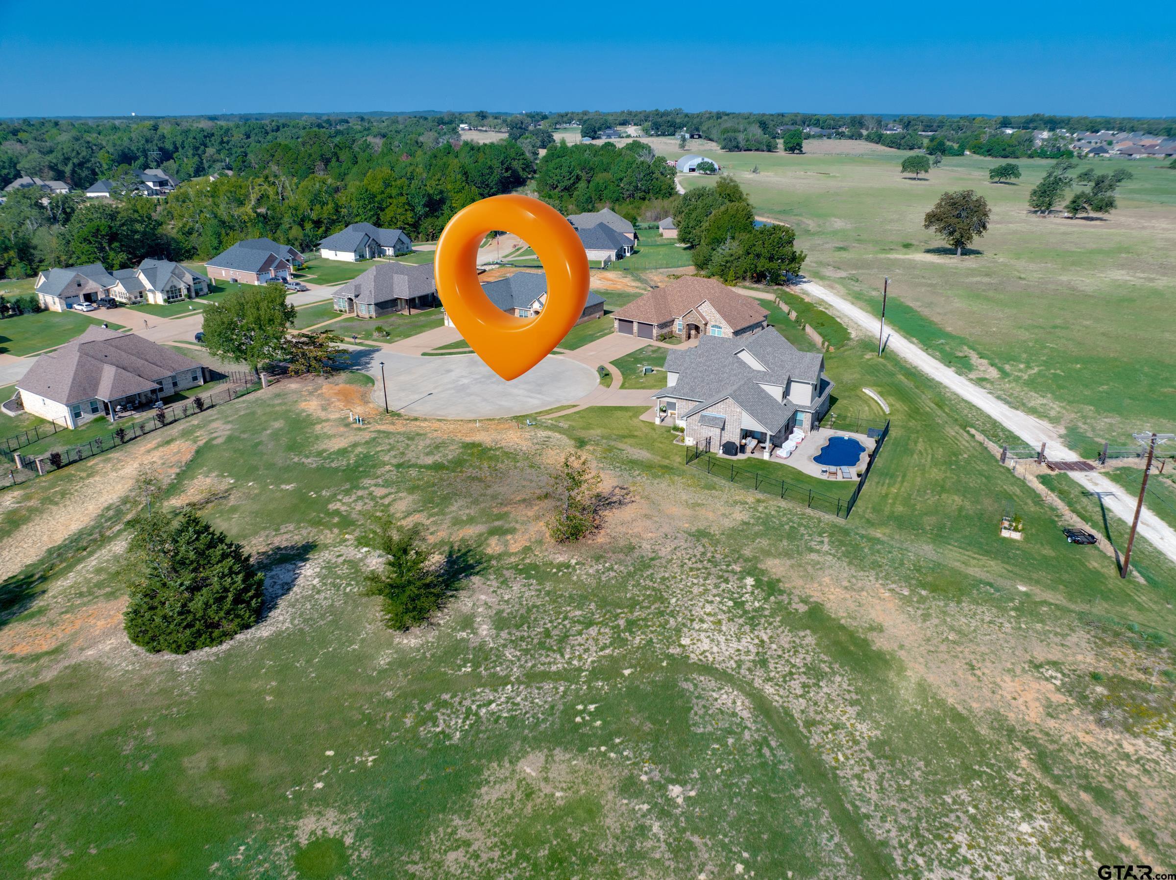 1401 Hannah Cir