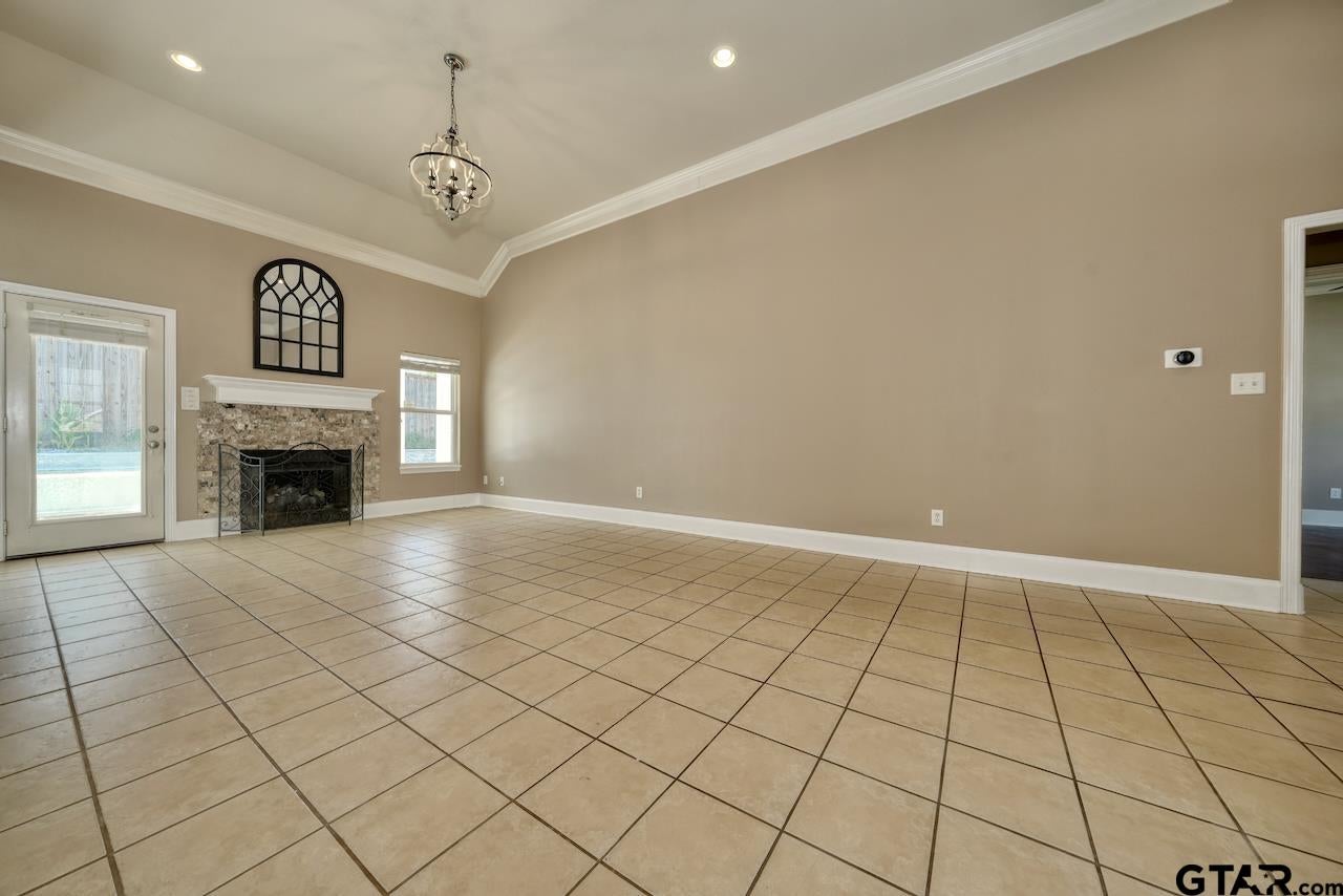 812 Rugby Lane