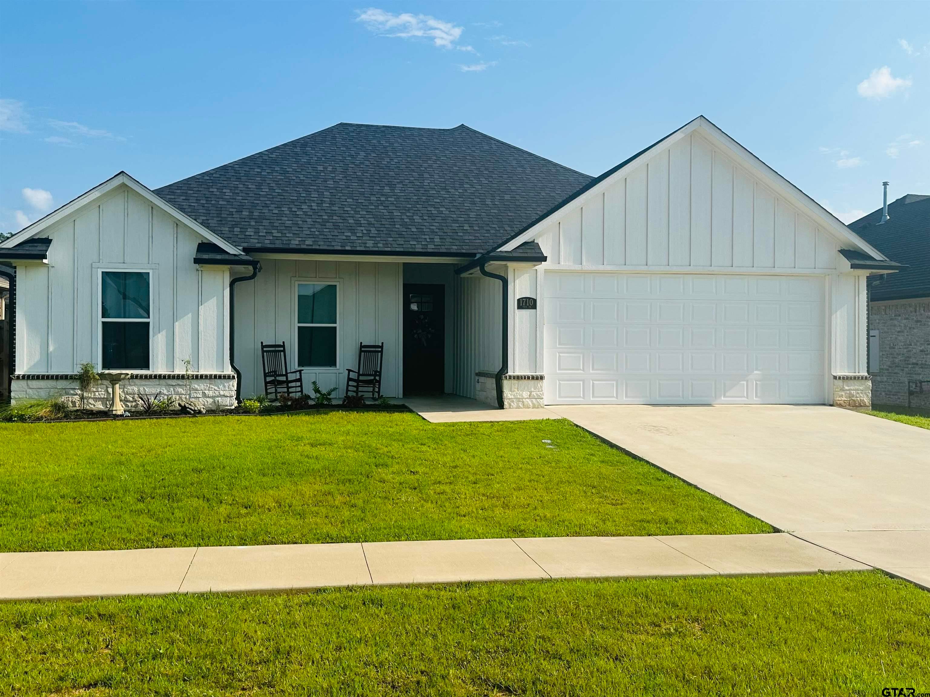 1710 Tres Dr.