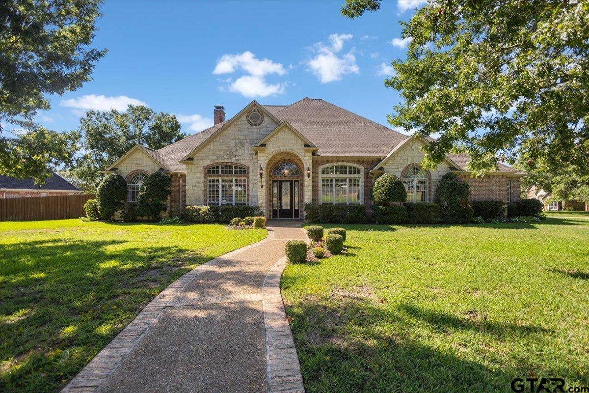 1609 Holcomb Cir