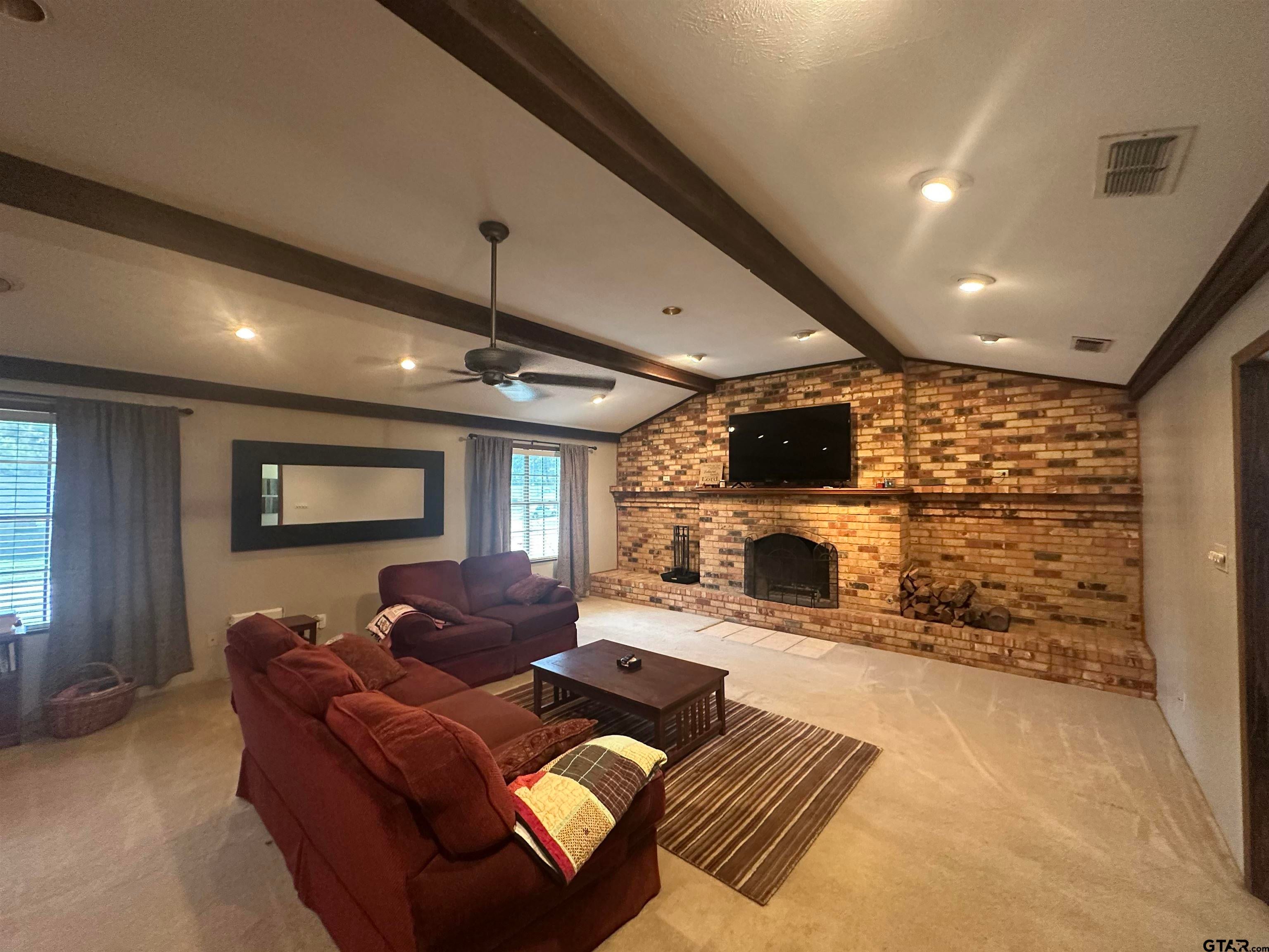 902 Pine Cove