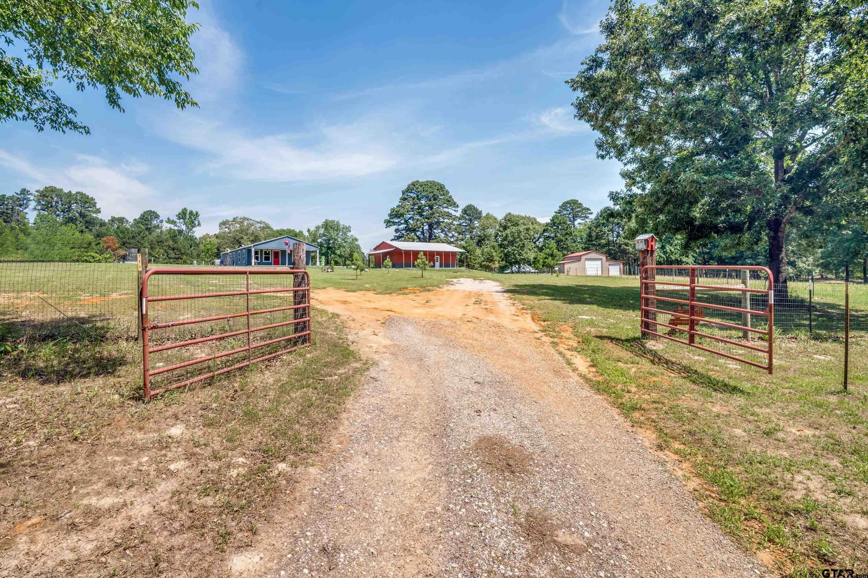134 County Road 2749