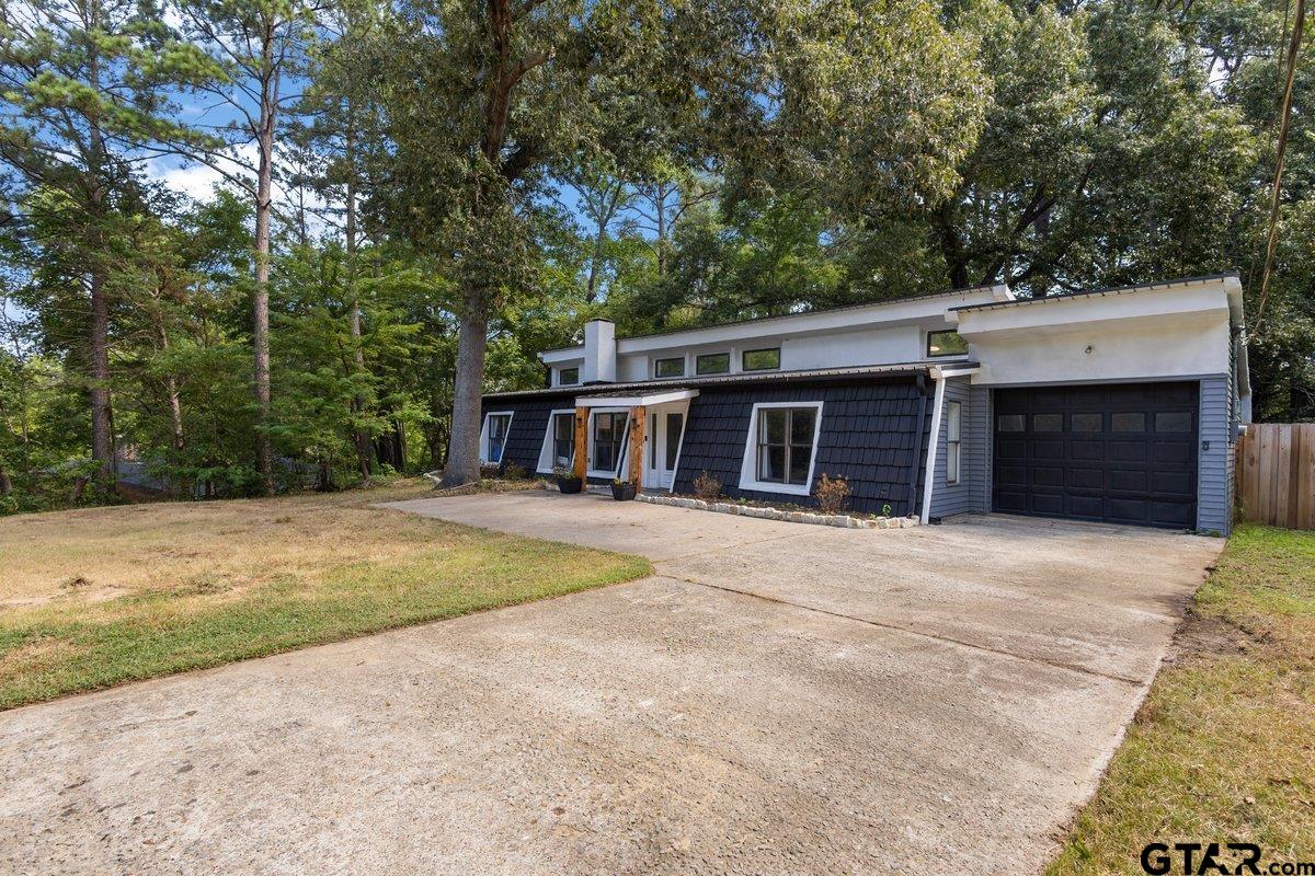 1219 Horseshoe Dr