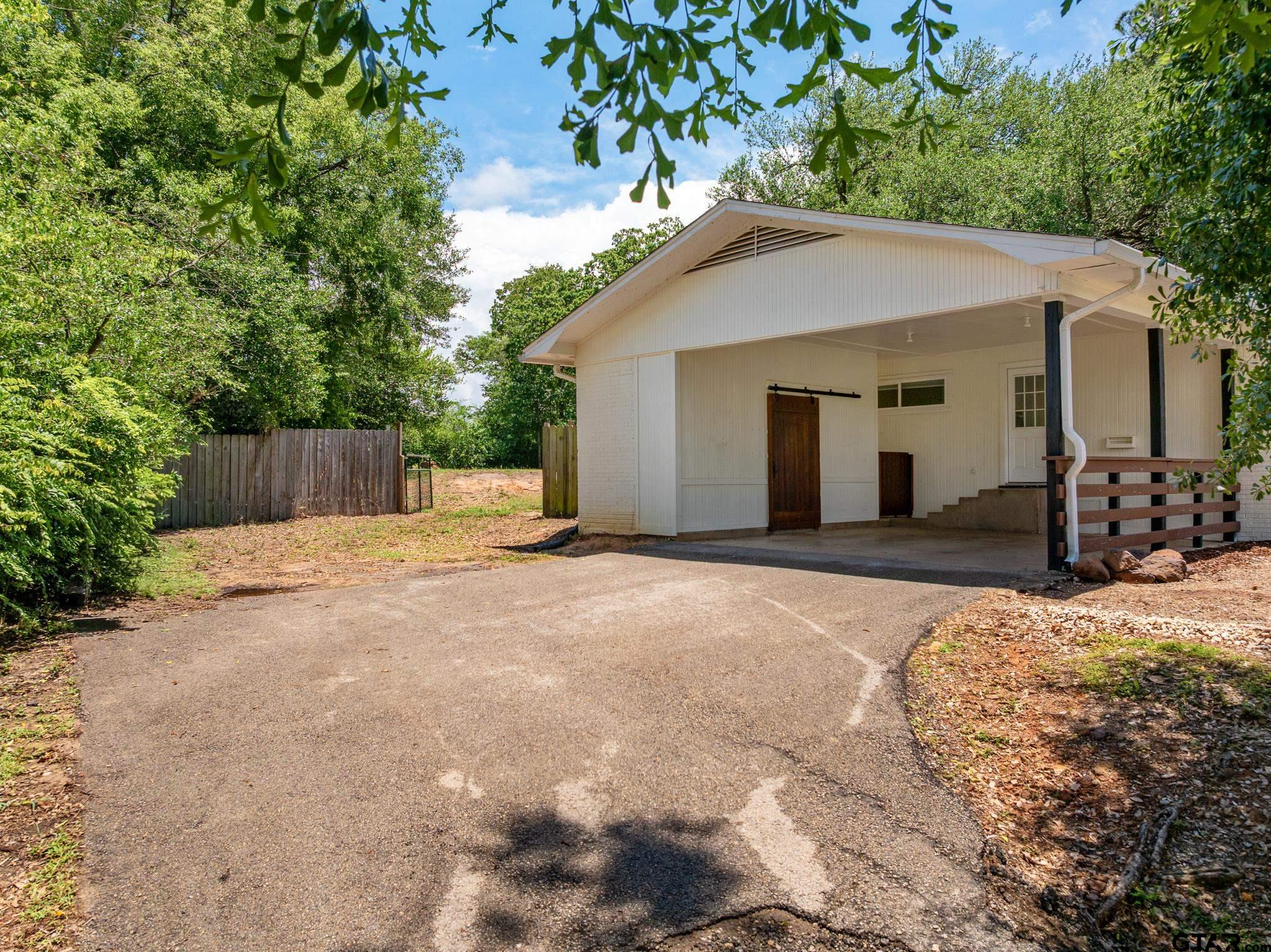 3510 McMillan