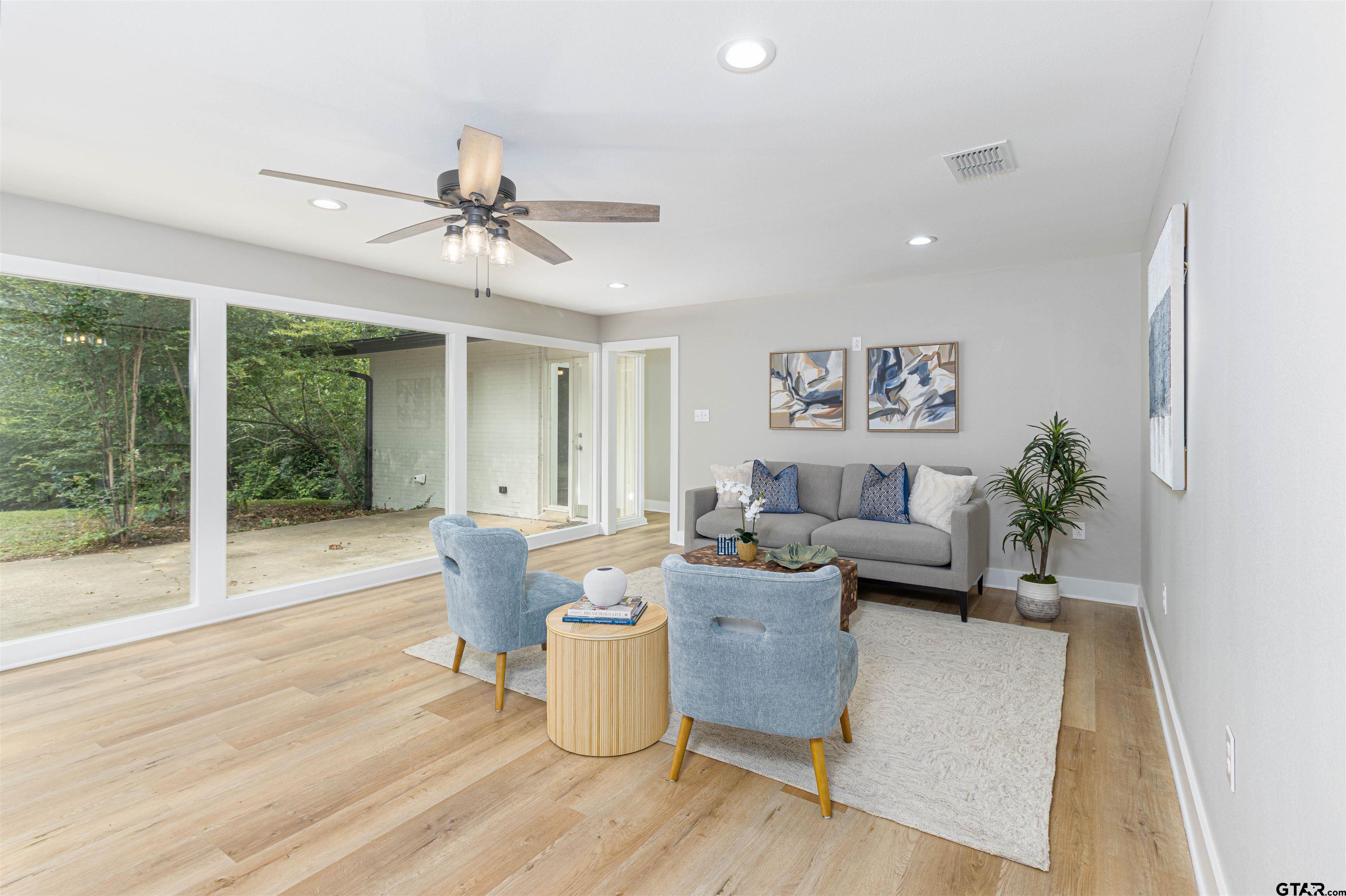 1709 Edgewood