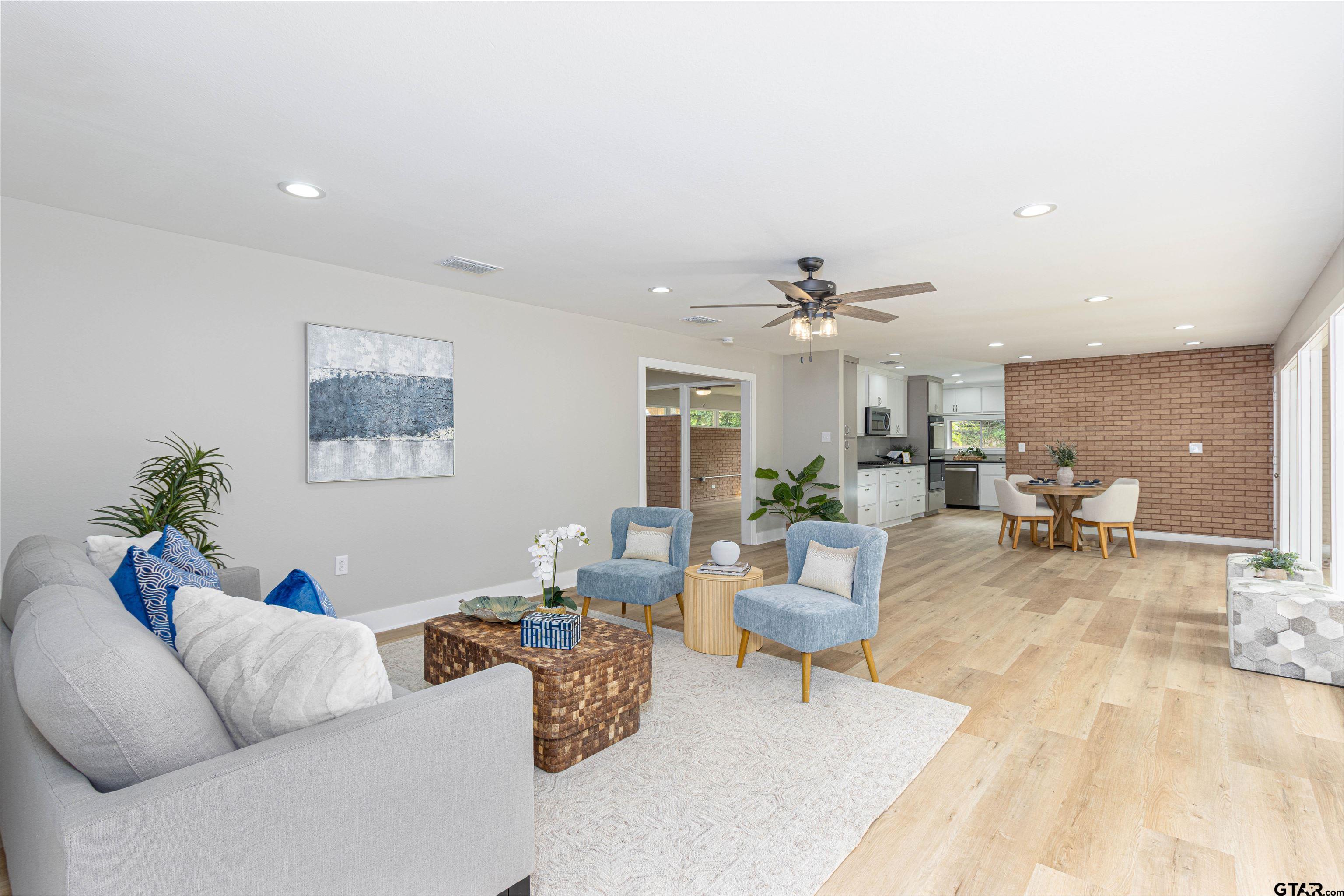 1709 Edgewood
