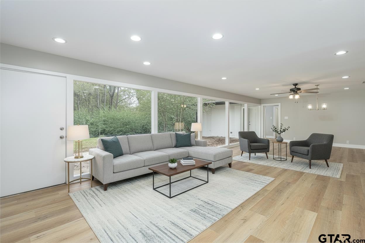 1709 Edgewood