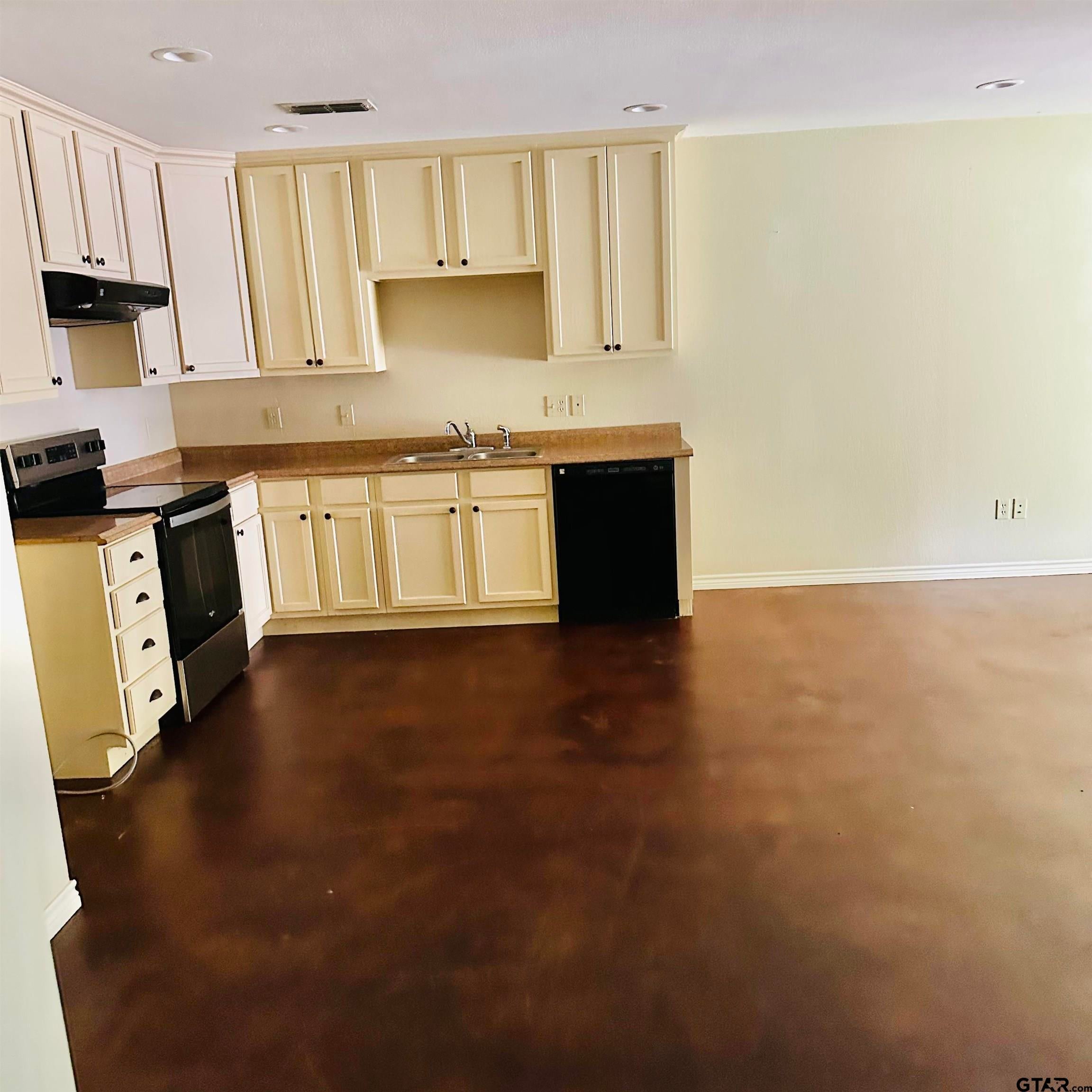 412 County Road 4110