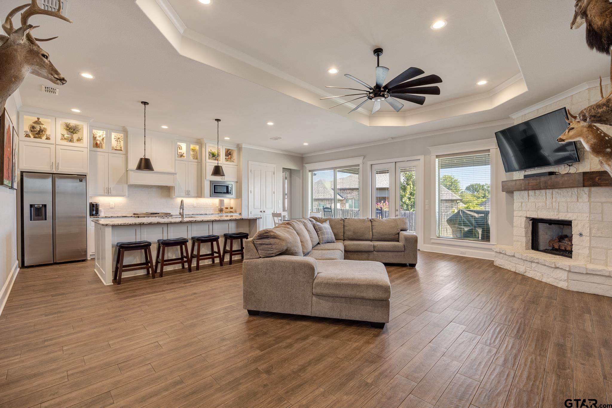 3209 Salado Circle
