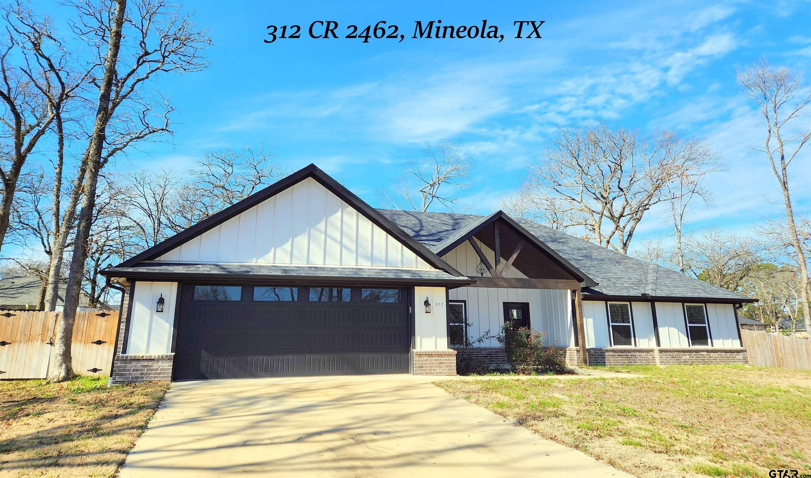 196 CR 2462 + 6 Additional Homes