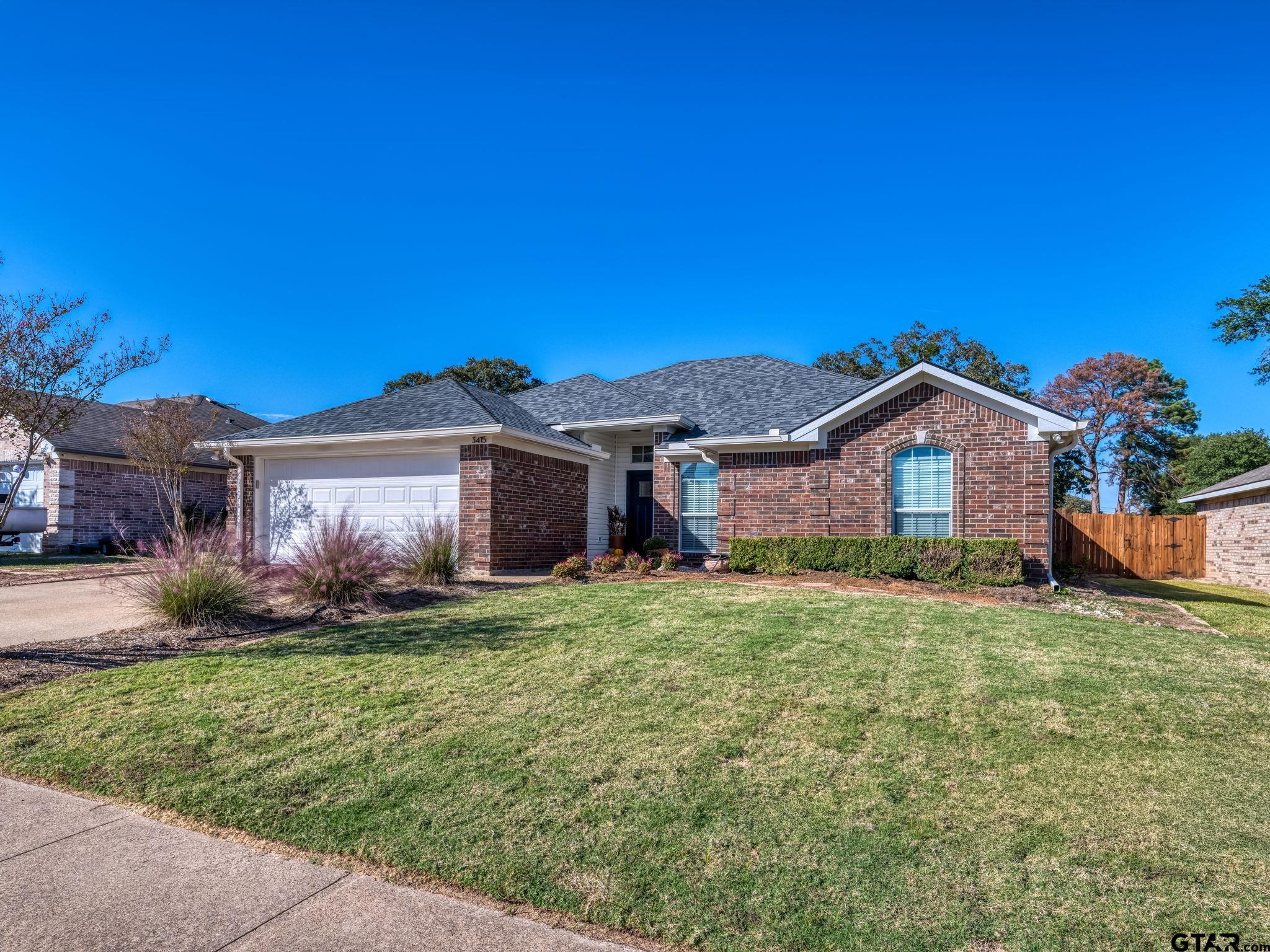 3415 Mugsy Dr
