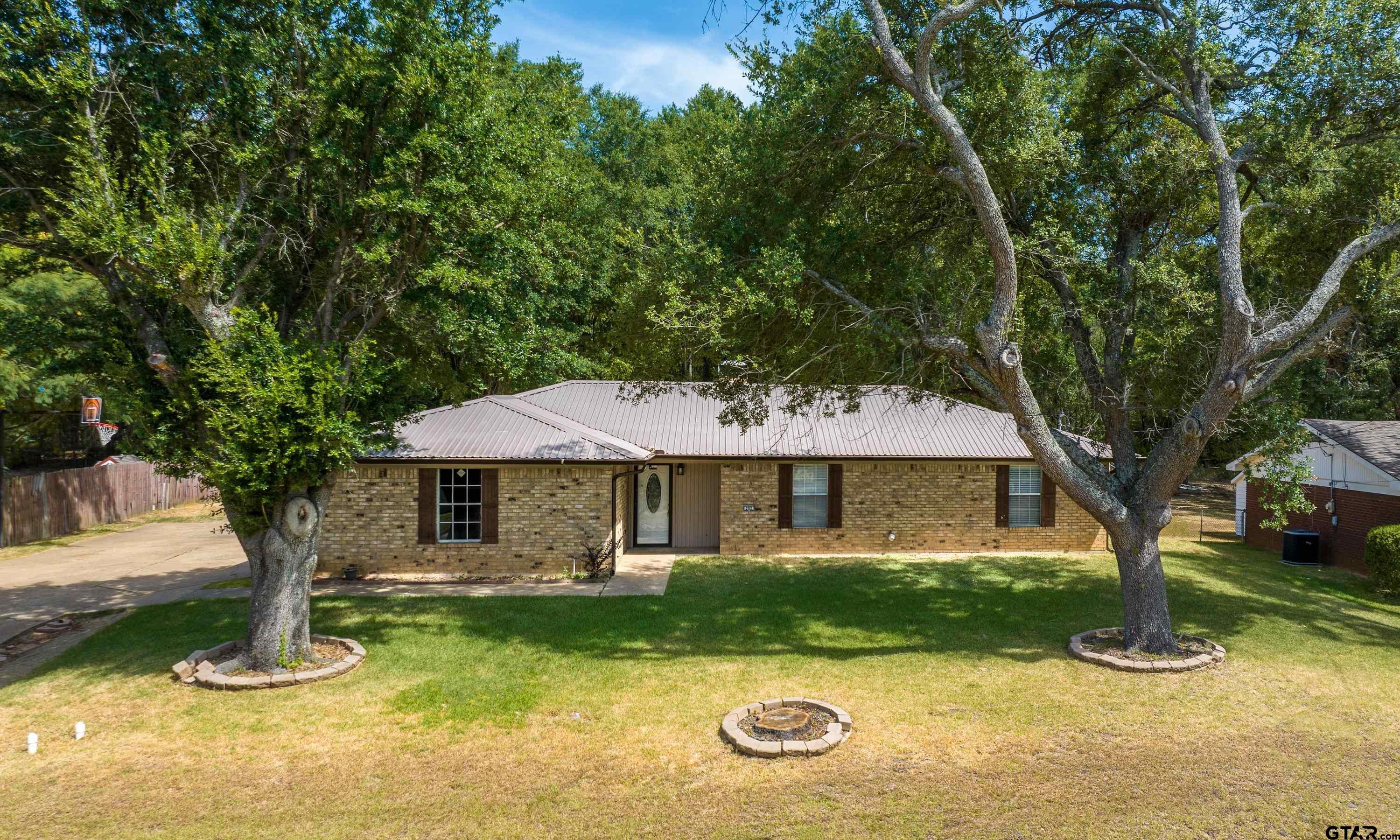 202 Fenton Rd.