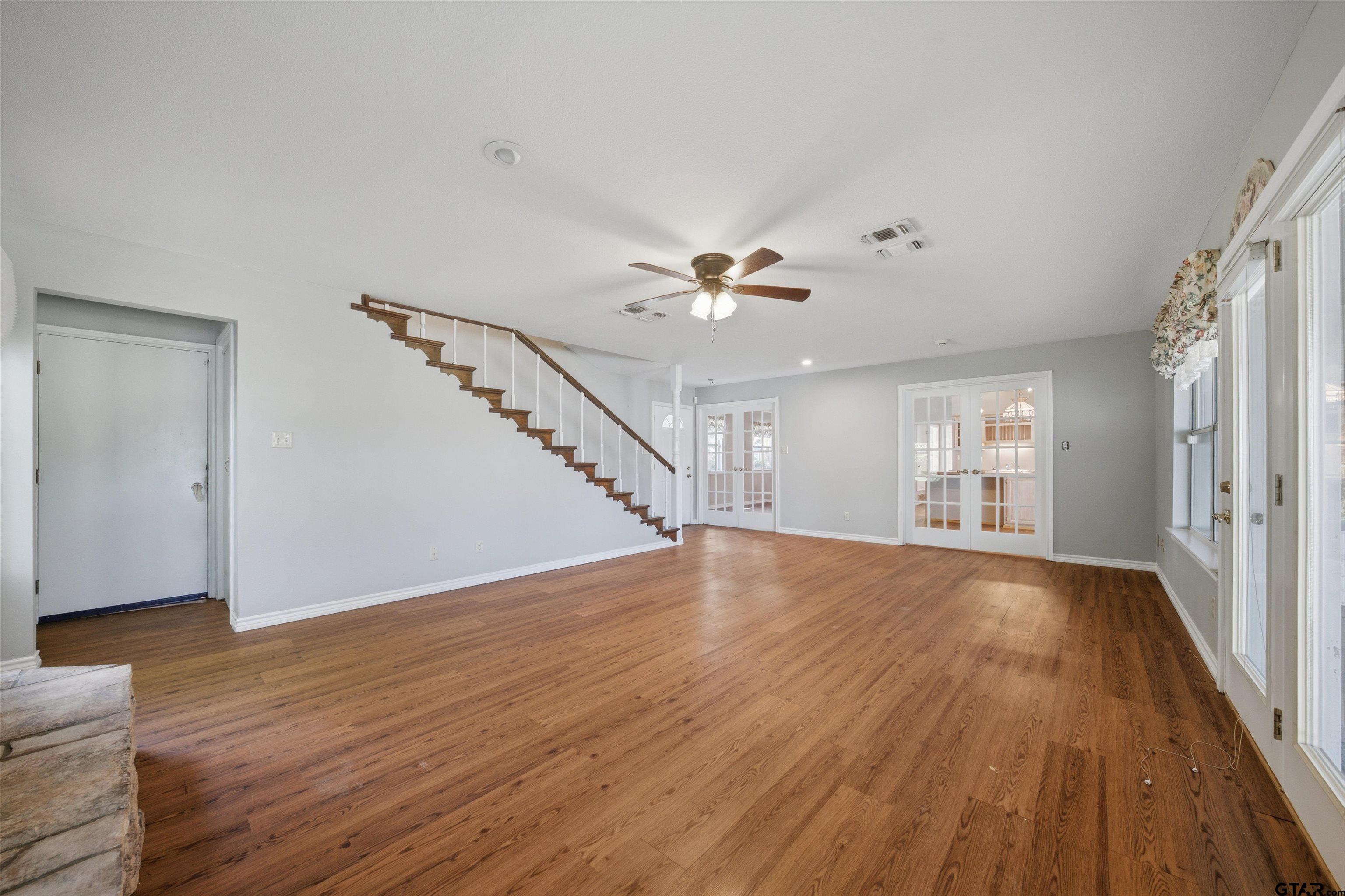 158 Baywood Blvd.