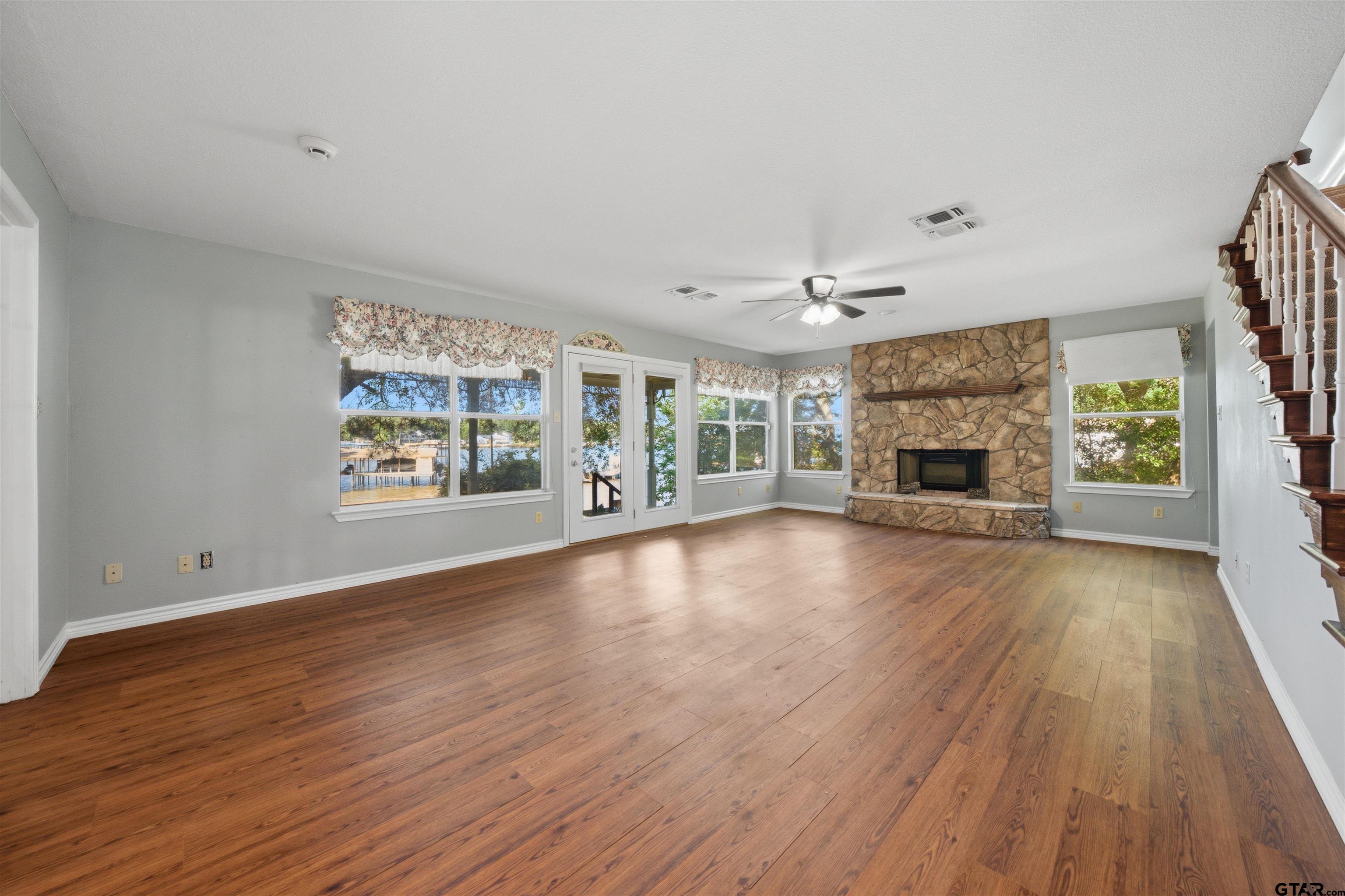 158 Baywood Blvd.
