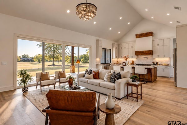 272 PRIVATE RD 2713, MOUNT PLEASANT, TX 75455 - Image e93fc5a240638f736dca73460c400122/2096910402