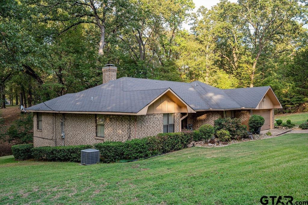13 Private Road 52366