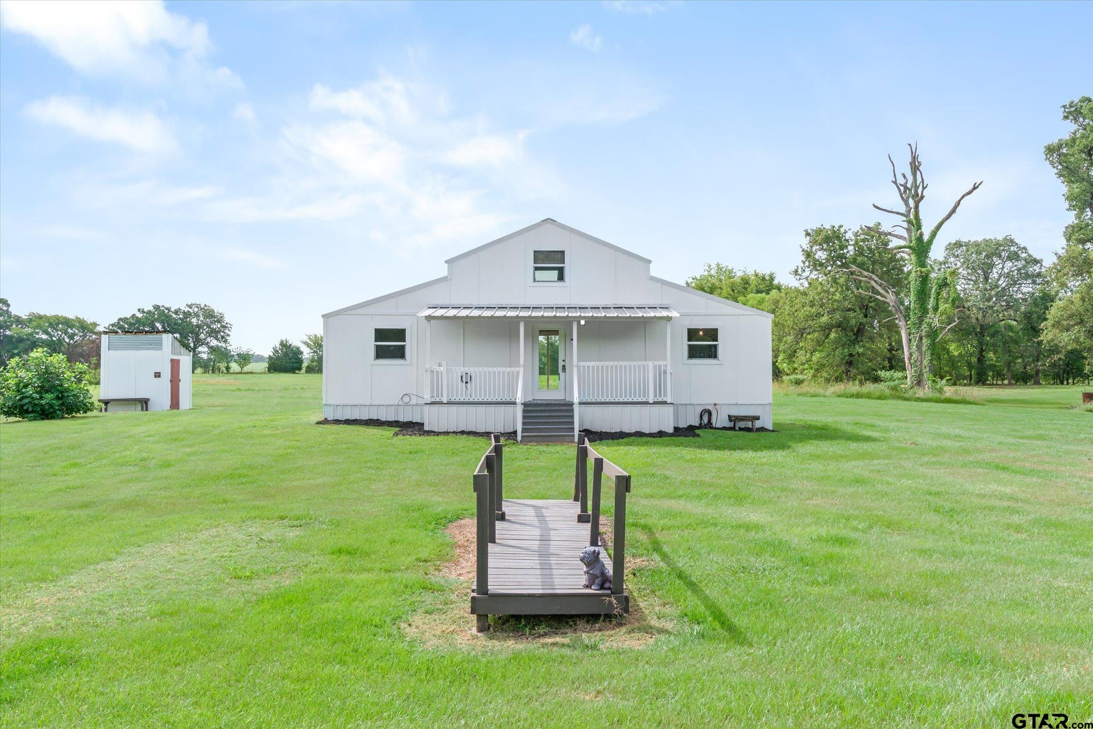 1083 VZ County Road 1319