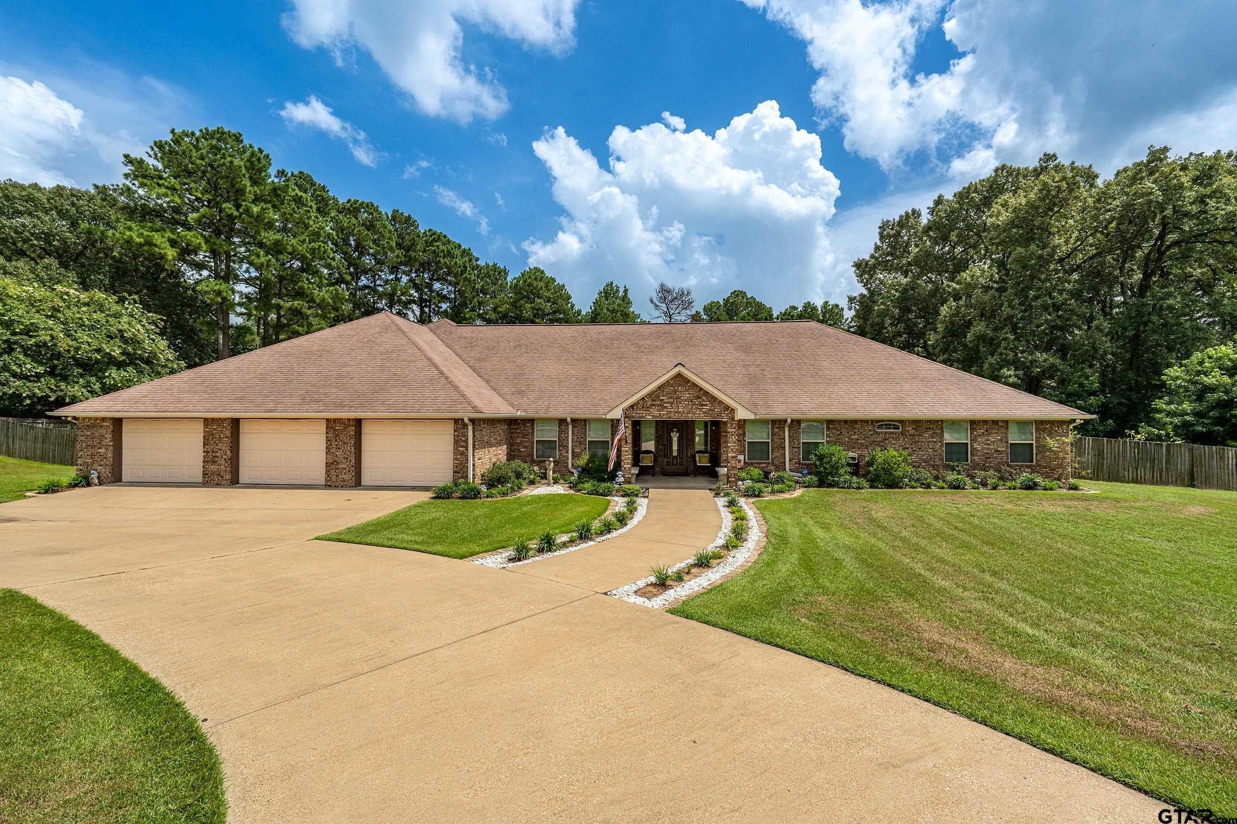 19135 Bynum