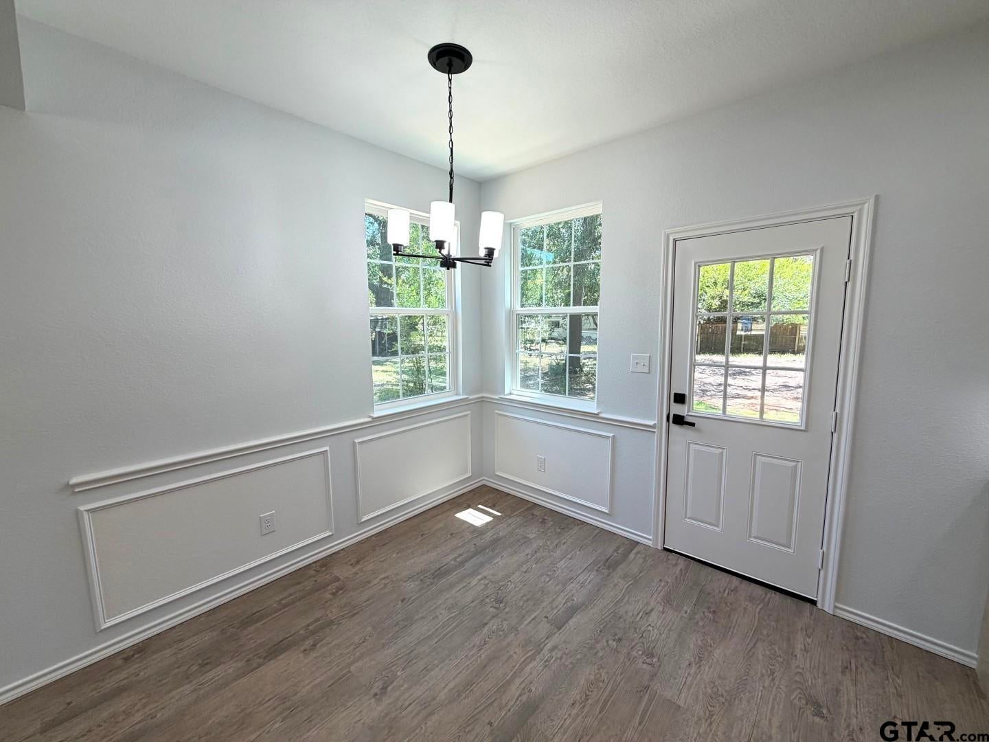 210 SCENIC LOOP