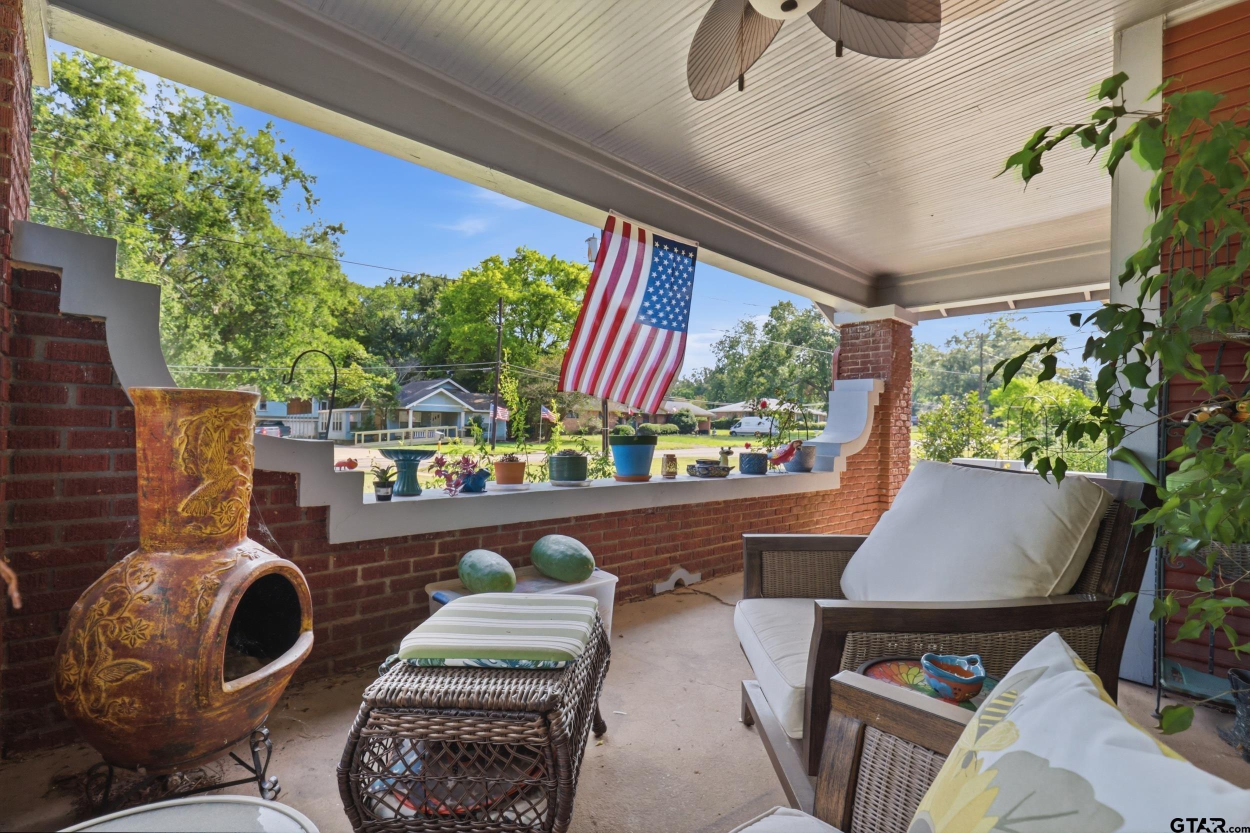 542 Jefferson