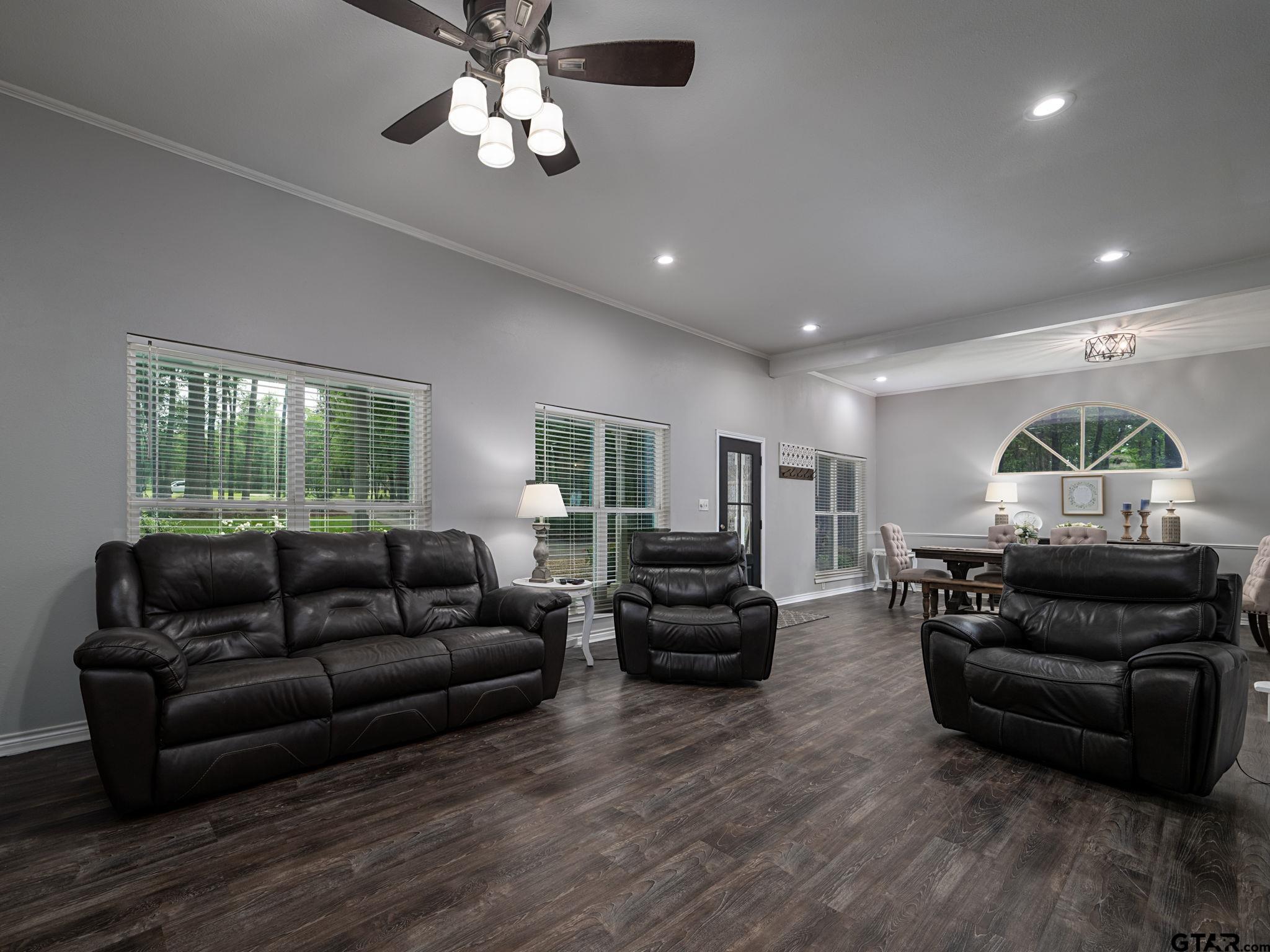 14121 Pine Overlook Dr