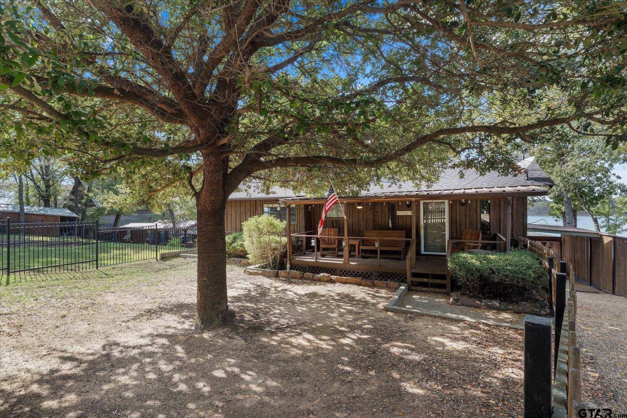 236 County Road 1422