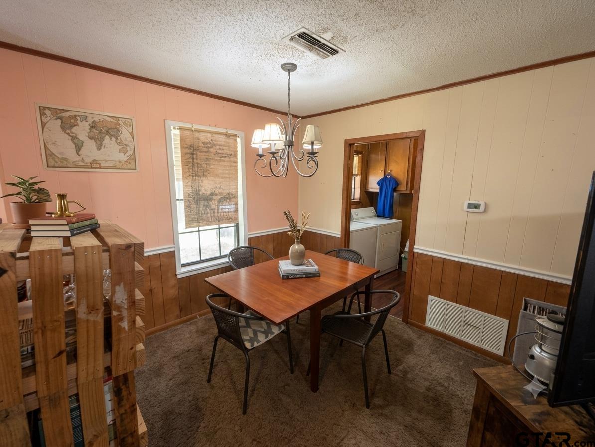 23265 Lakewood
