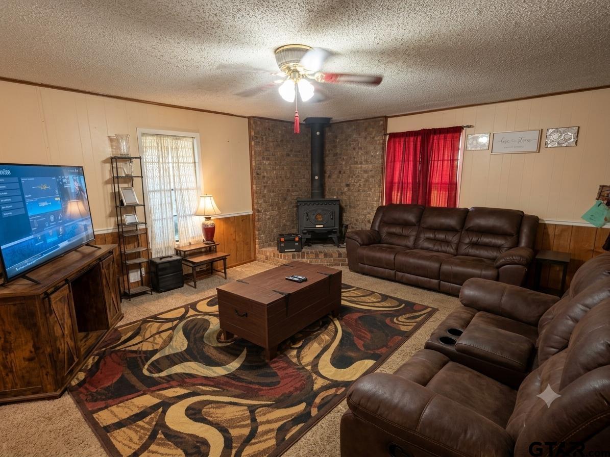 23265 Lakewood