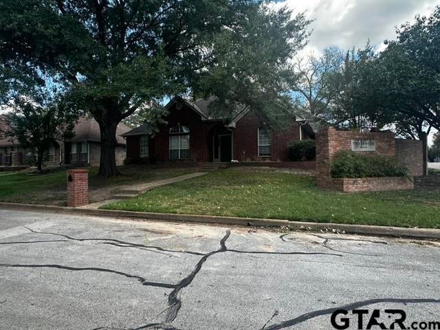 5022 Forestwood
