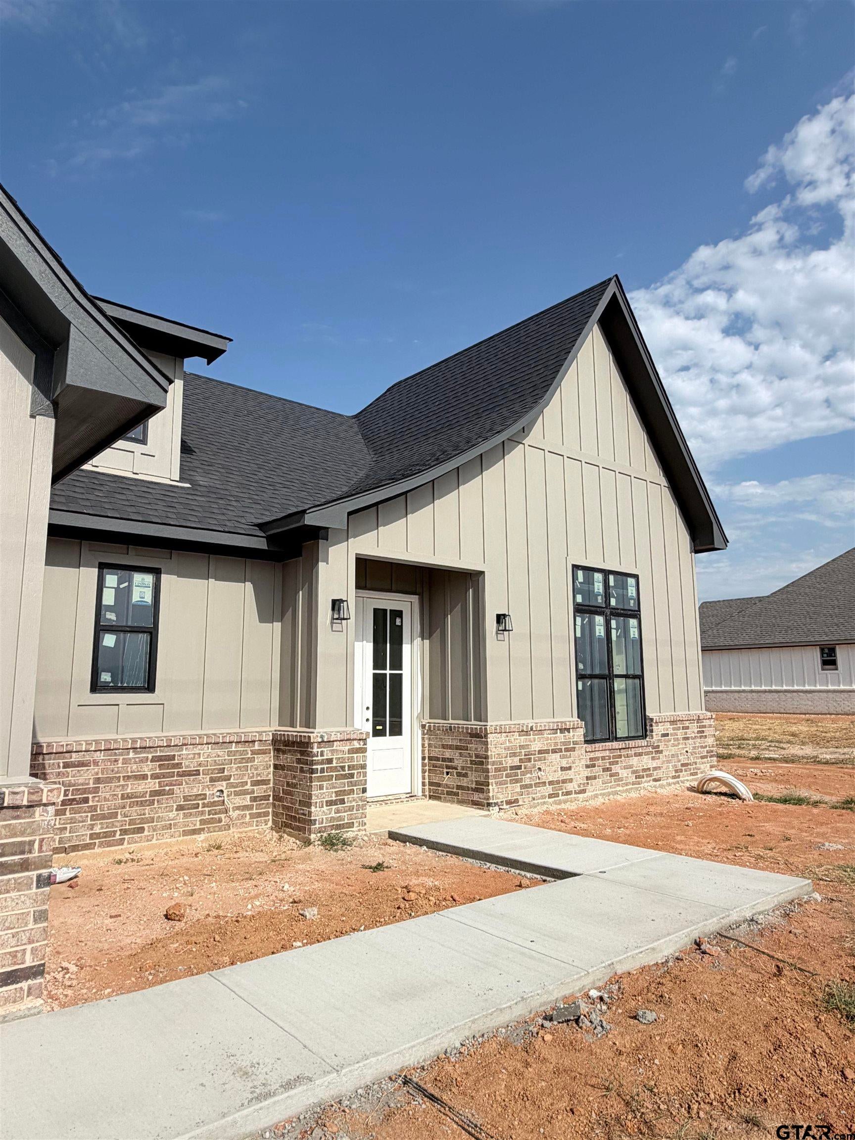 16301 County Road 441