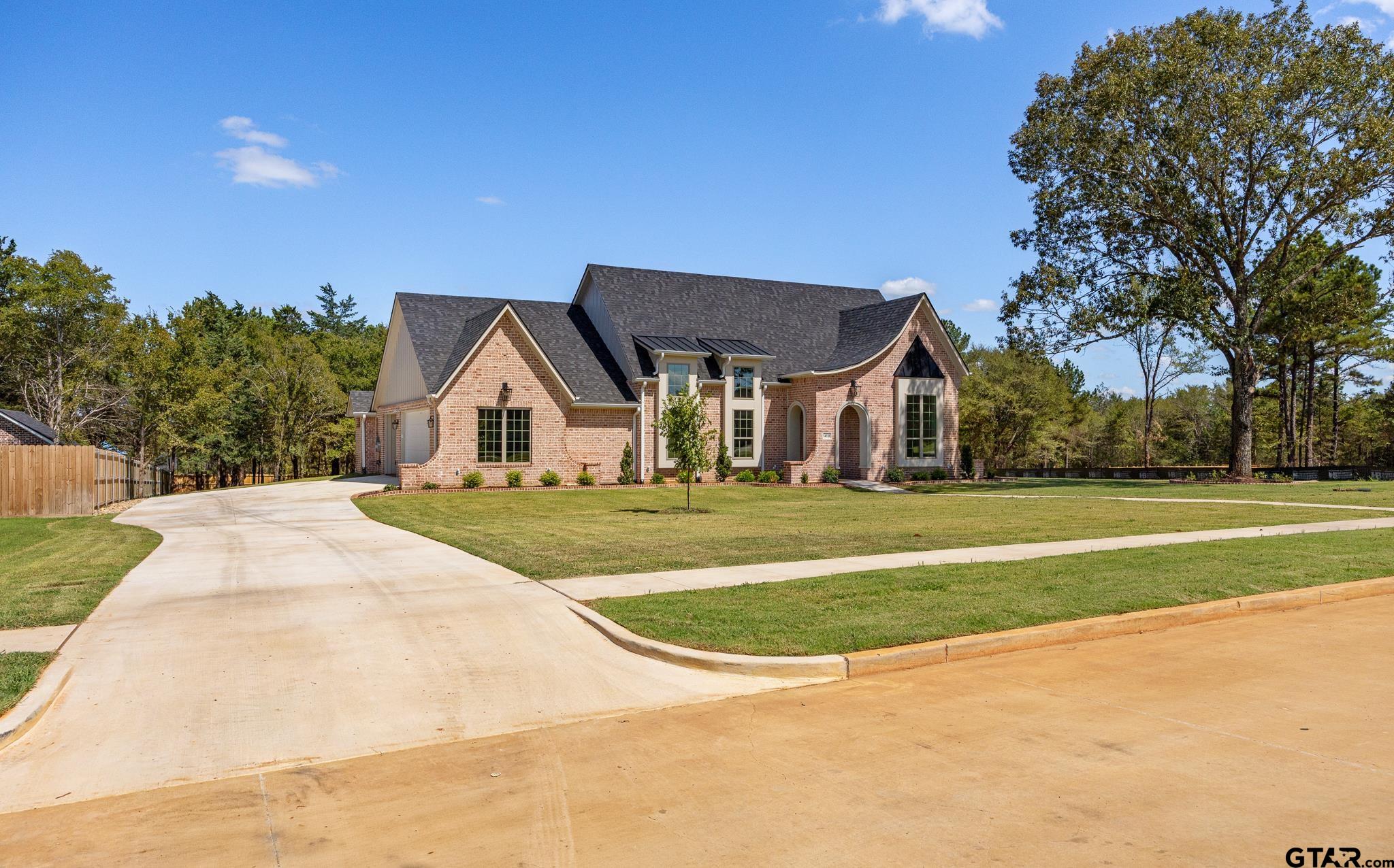 14138 Woodland Blvd.