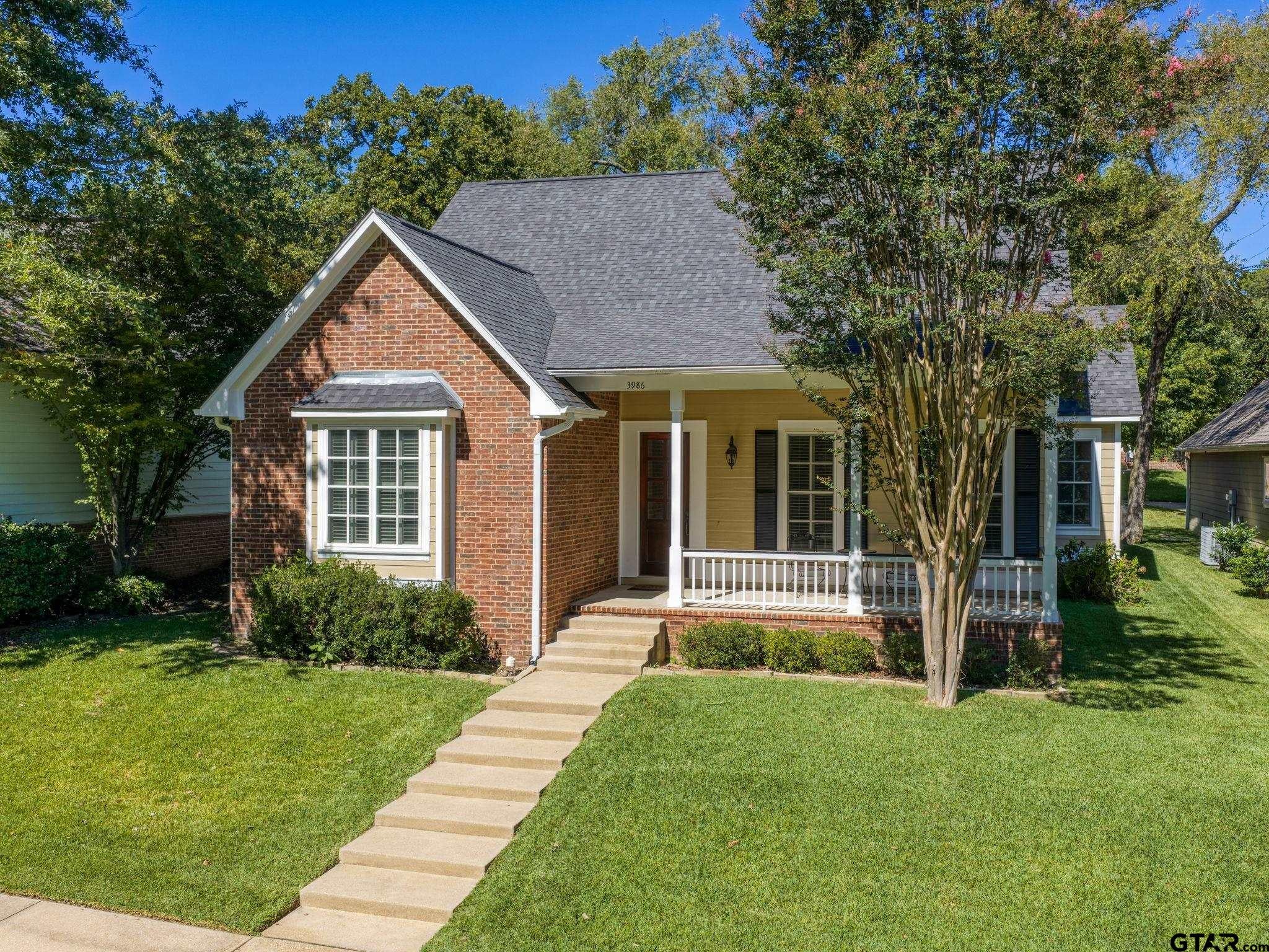 3986 Charleston Park