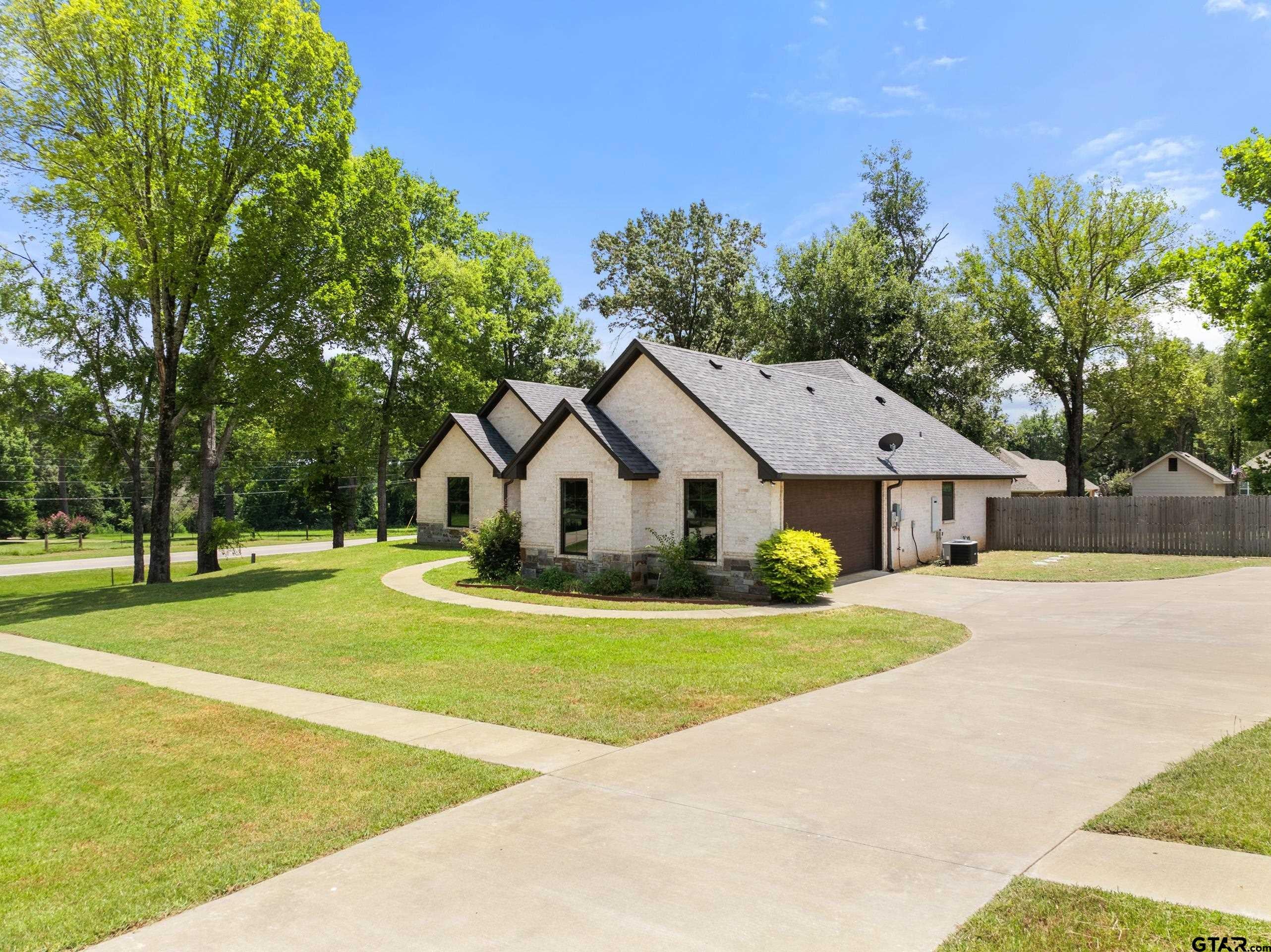 12109 Oak Grove