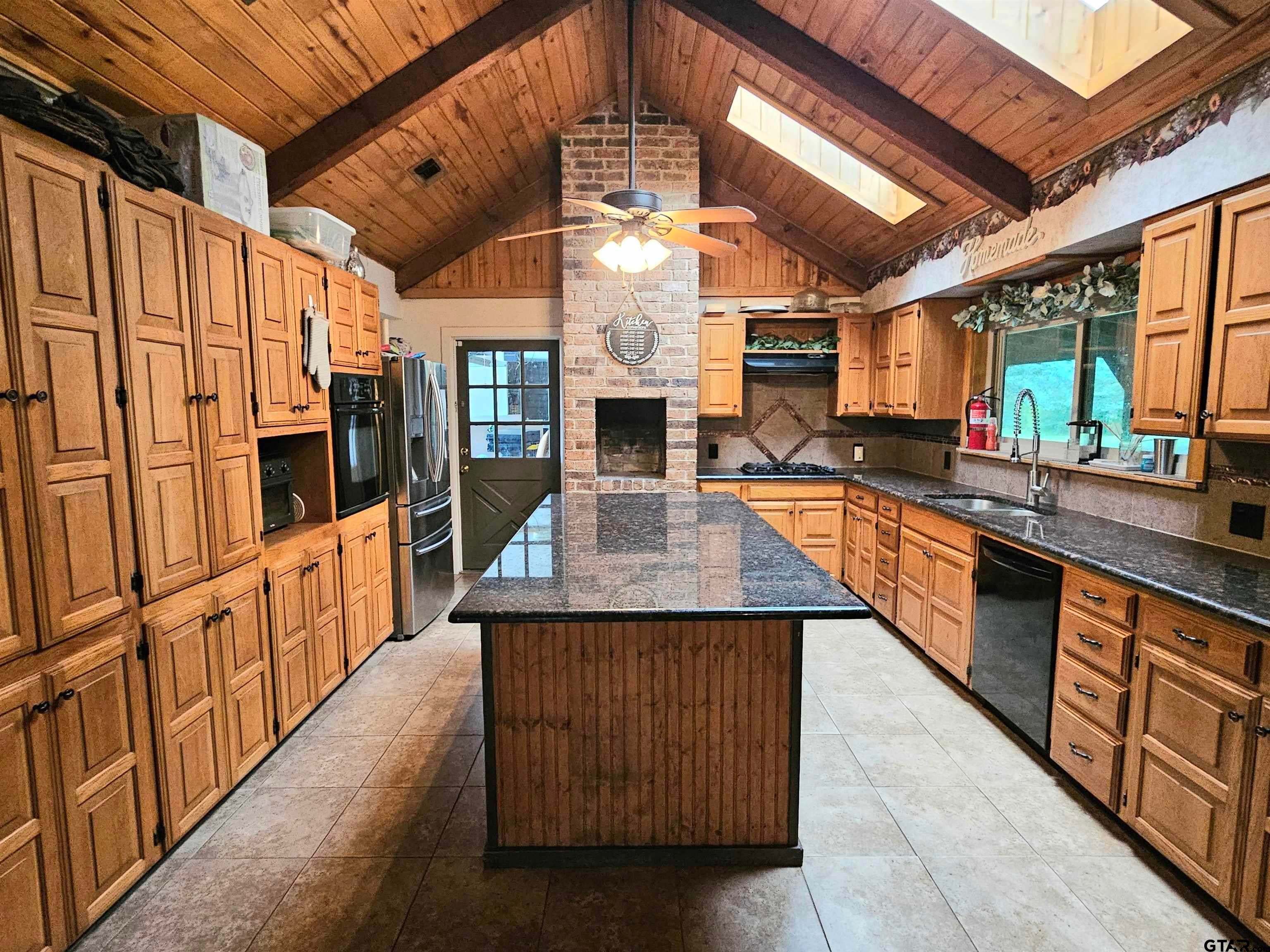 395 Bolding RD