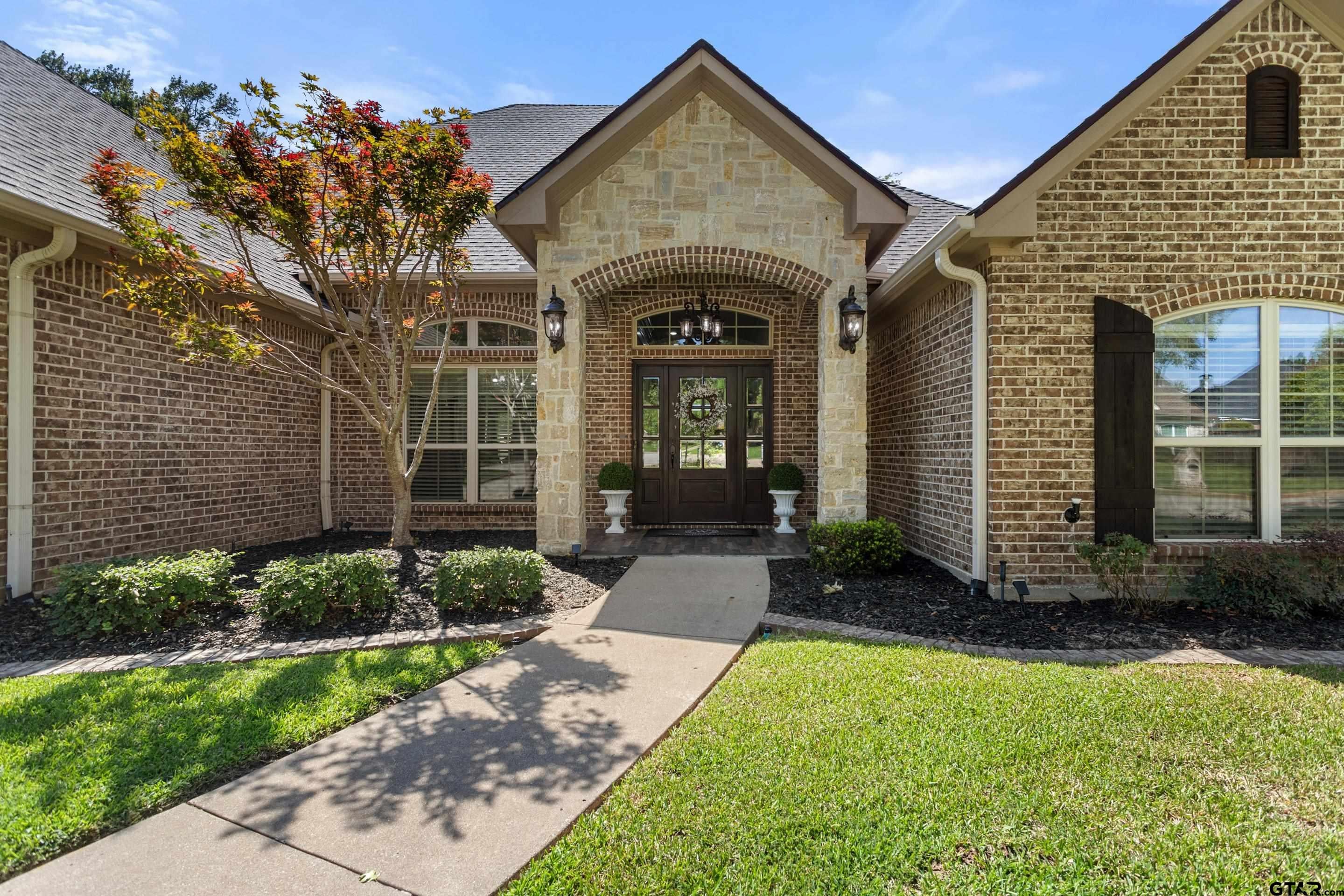 8387 Castleton Way