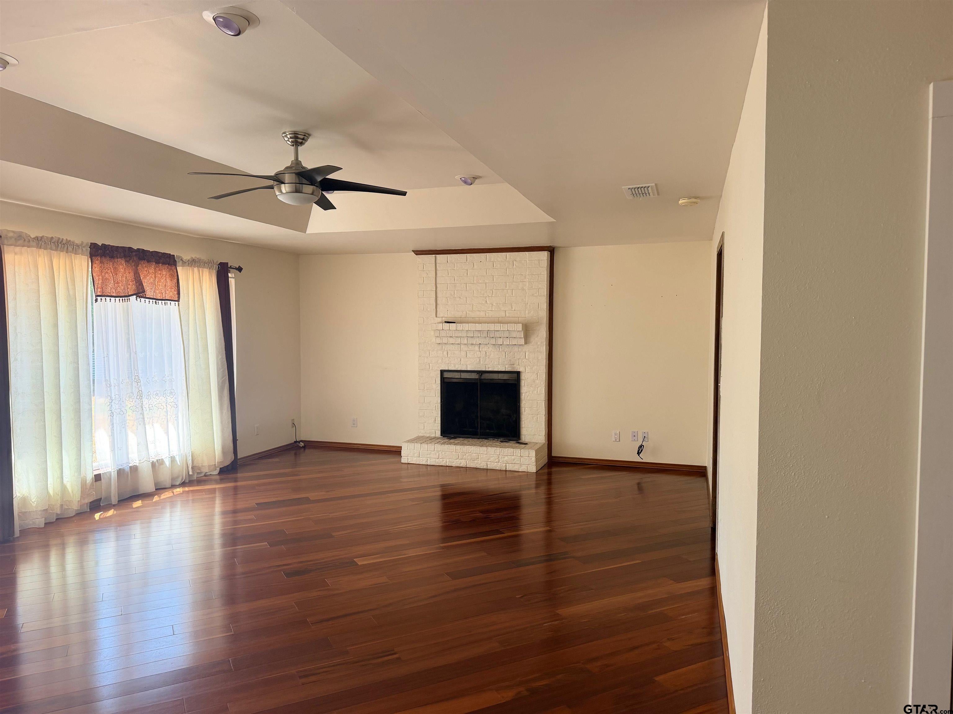 306 Lonestar Lane