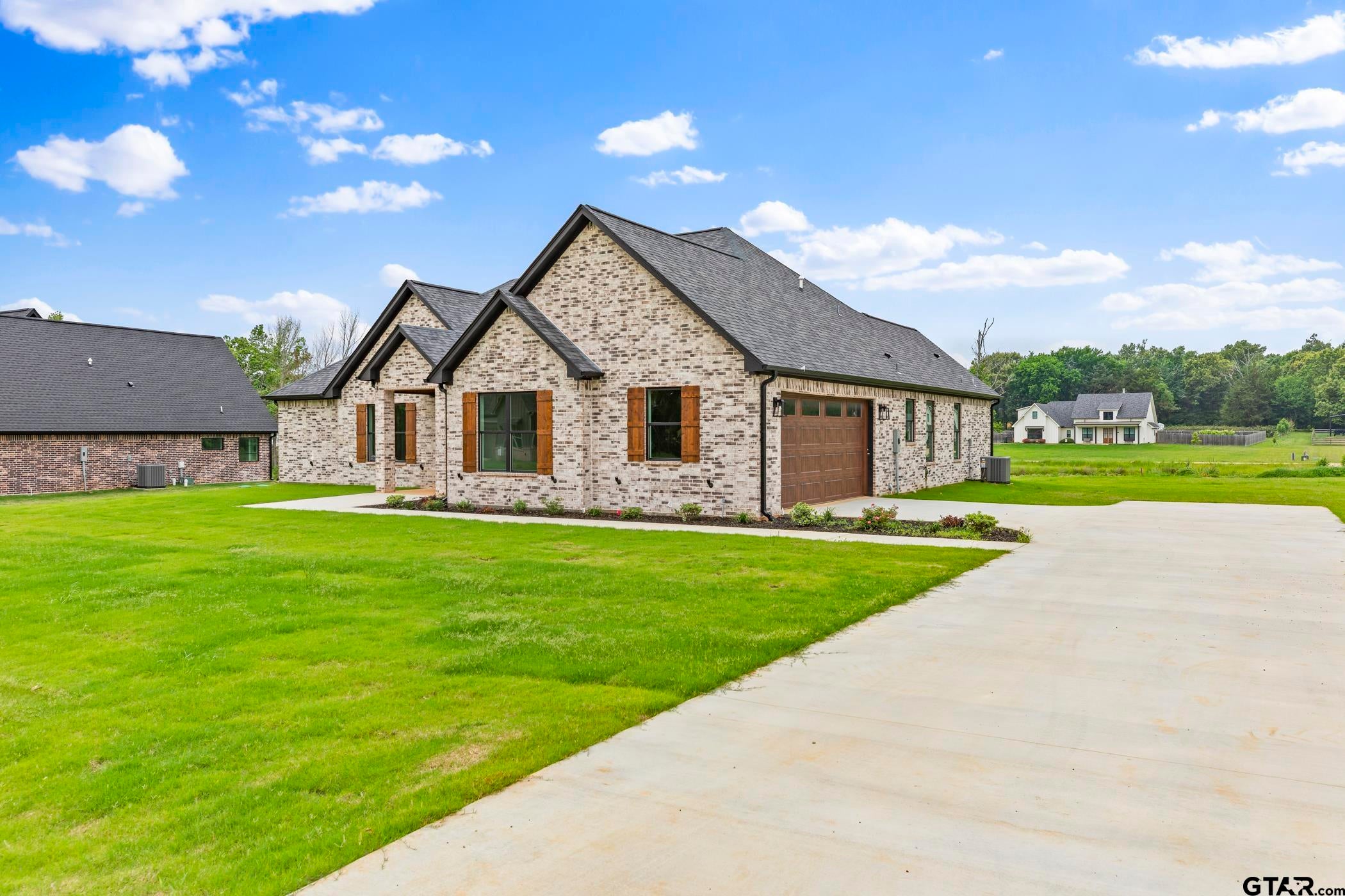 13835 Luka Lane (Lindale ISD)