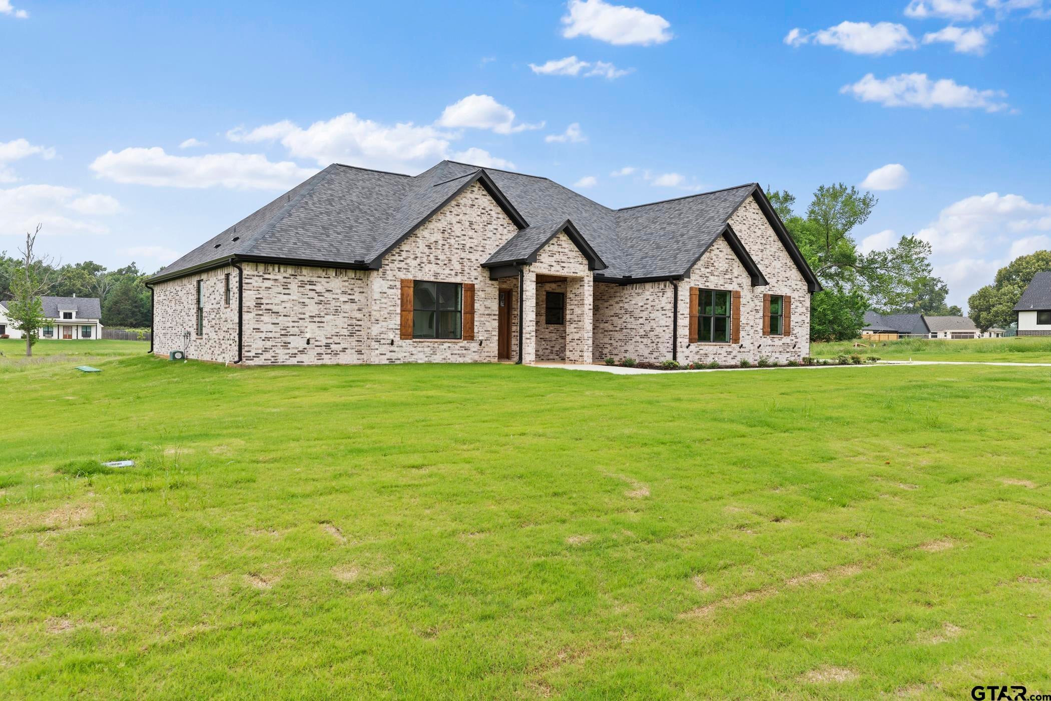 13835 Luka Lane (Lindale ISD)