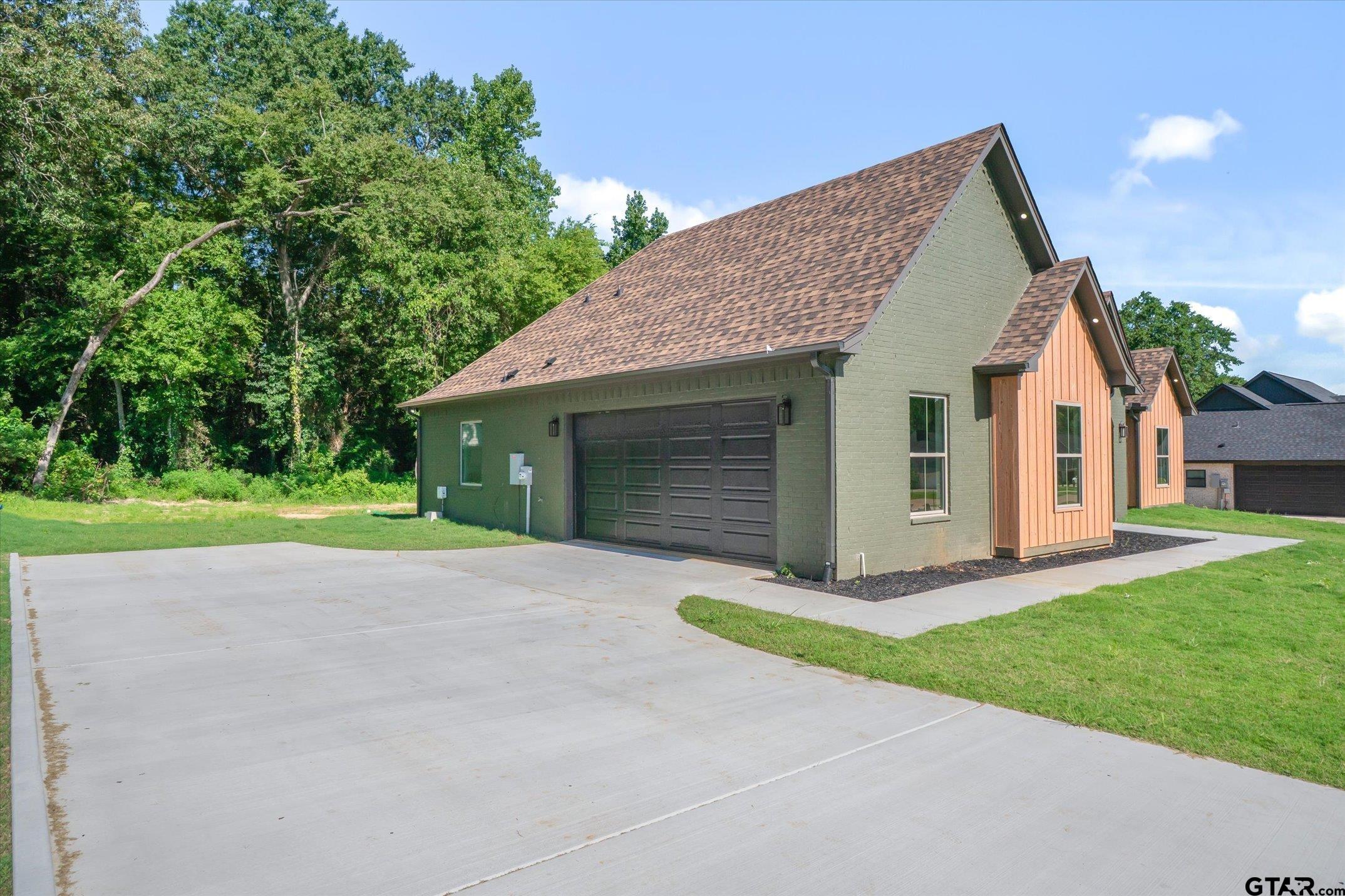 14606 Fallow Ln.