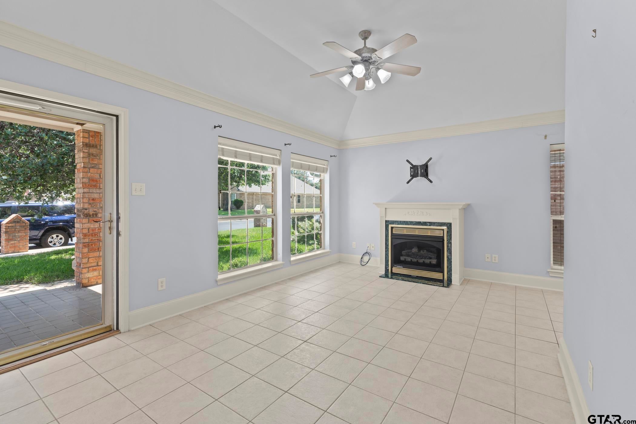 5610 Hollybrook Drive